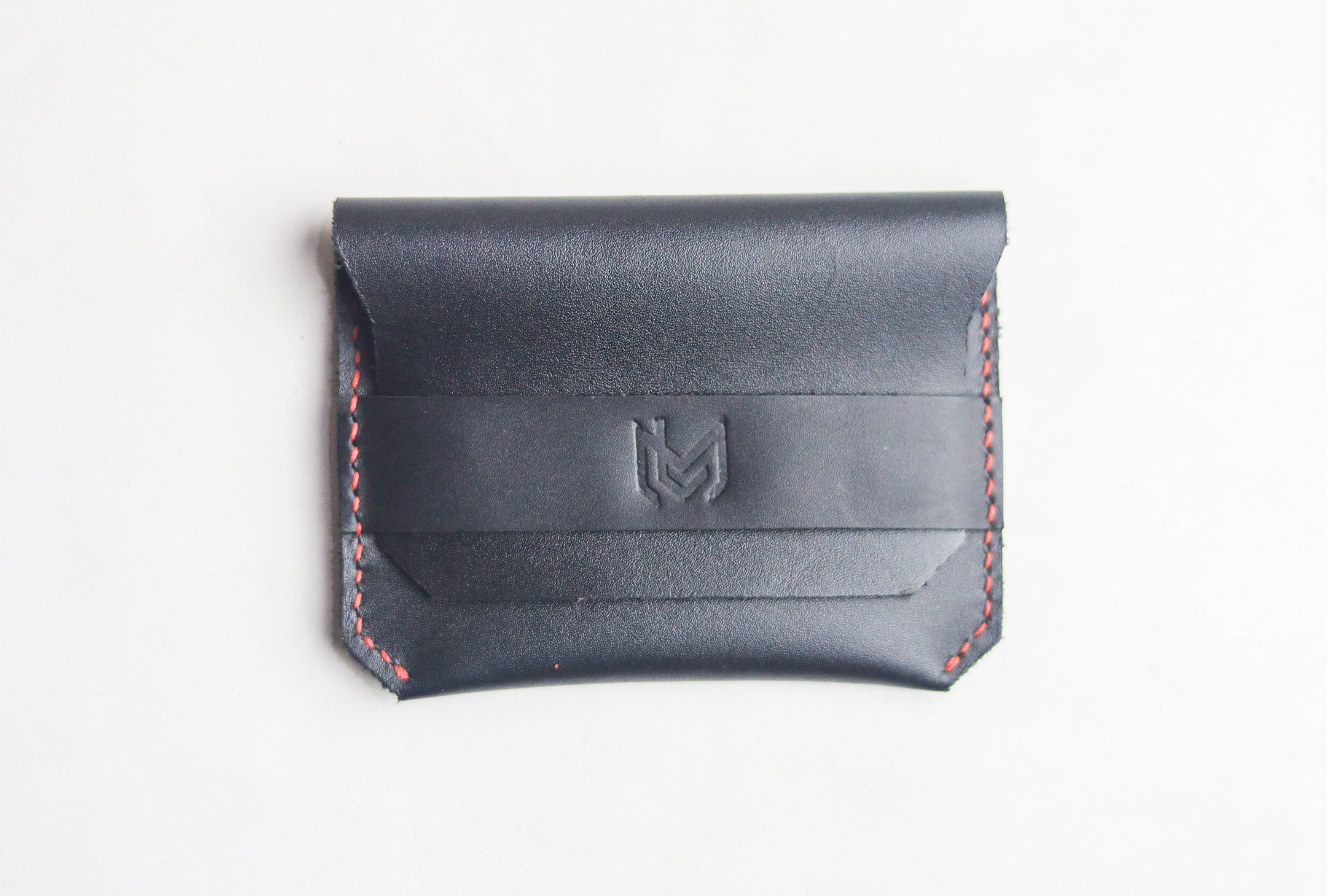"MAGNUM" BLACK.