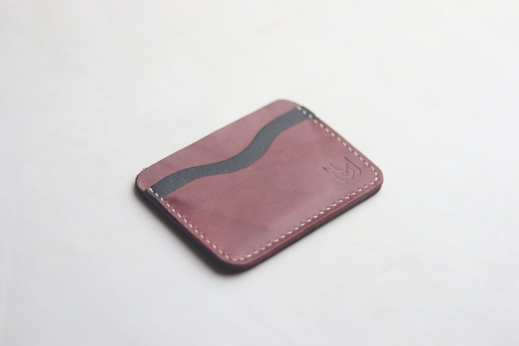 MINIMAL - CARMINE BURGUNDY