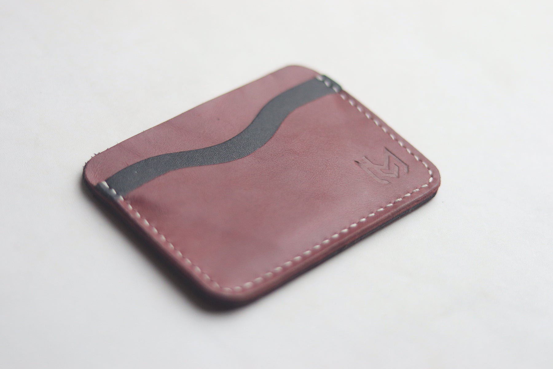MINIMAL - CARMINE BURGUNDY