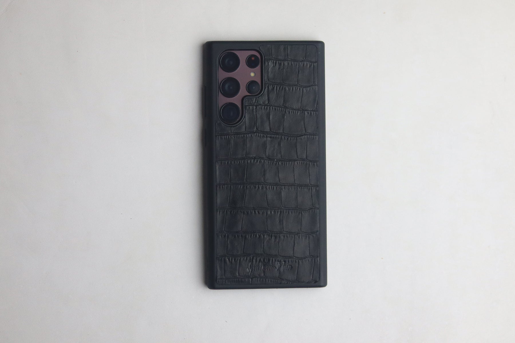 BLACK CROCO CLASSIC PHONE CASE
