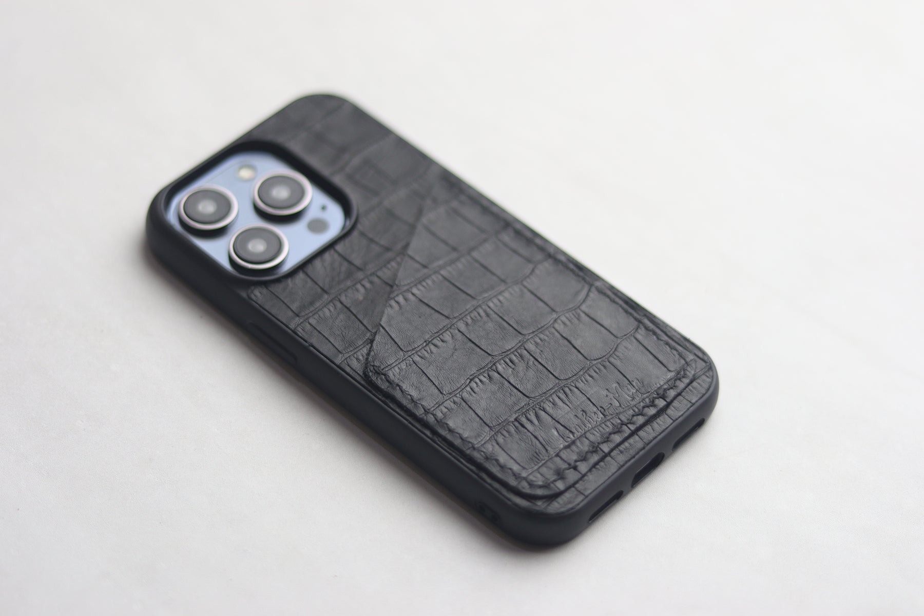 BLACK CROCO WALLET PHONE CASE