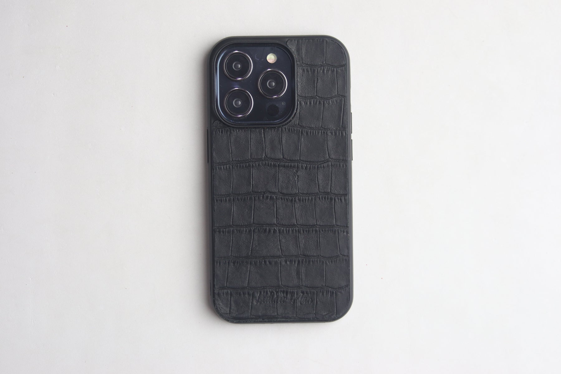 BLACK CROCO CLASSIC PHONE CASES