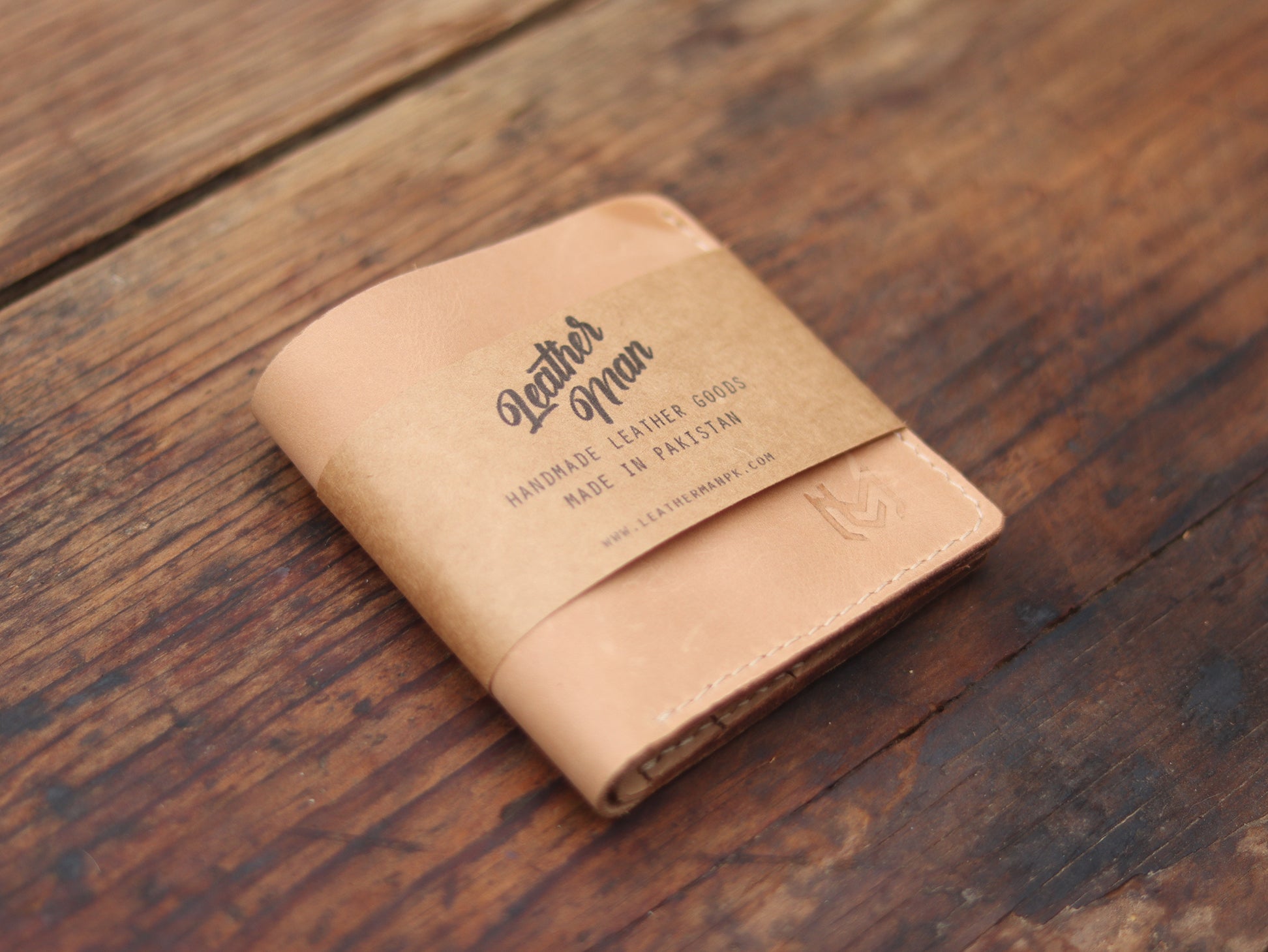 "TRIDENT CLASSIC" NATURAL BUTTERO