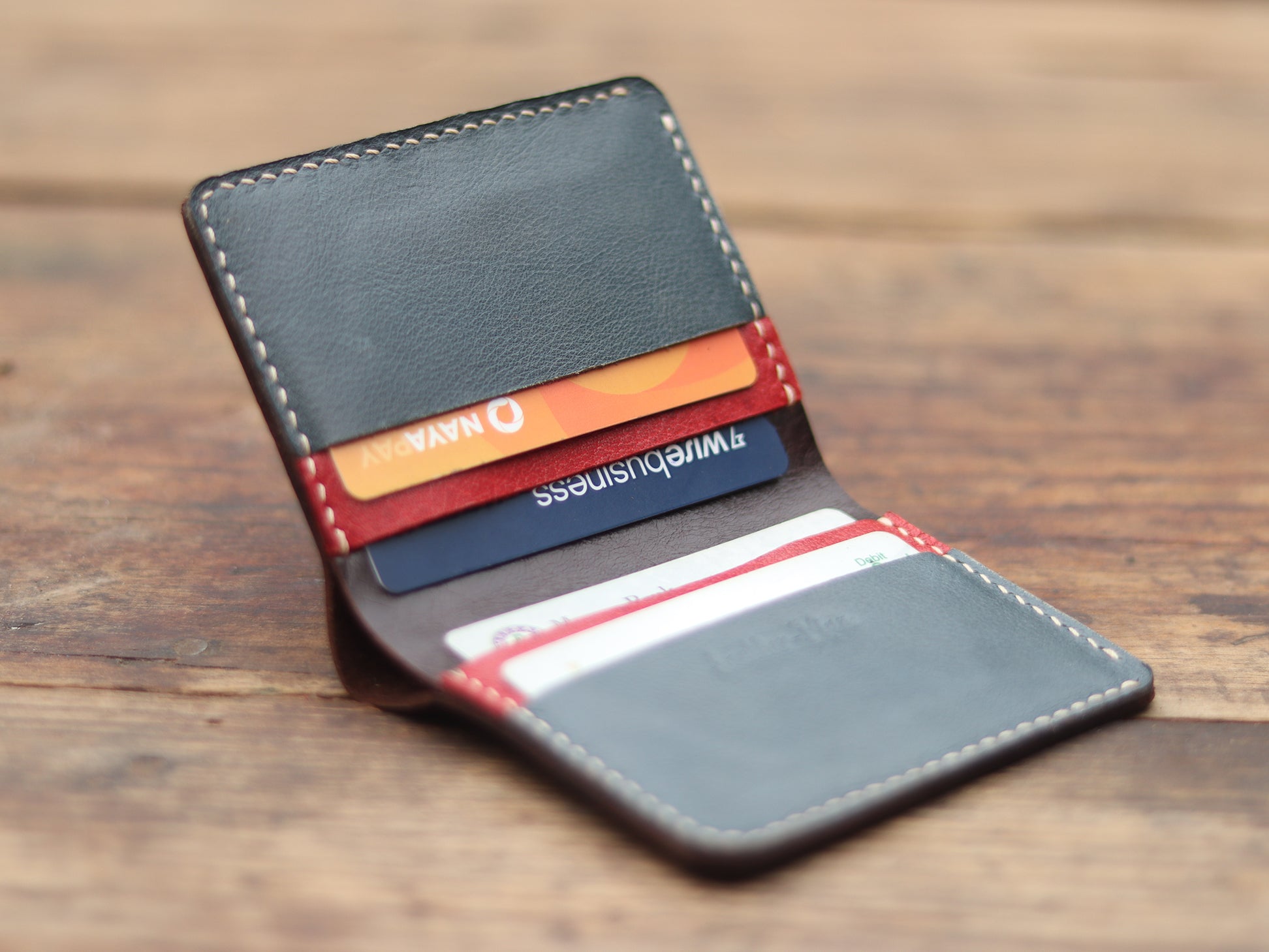 "TRIDENT CLASSIC MINI" RED, DEEP BLUE AND WALNUT