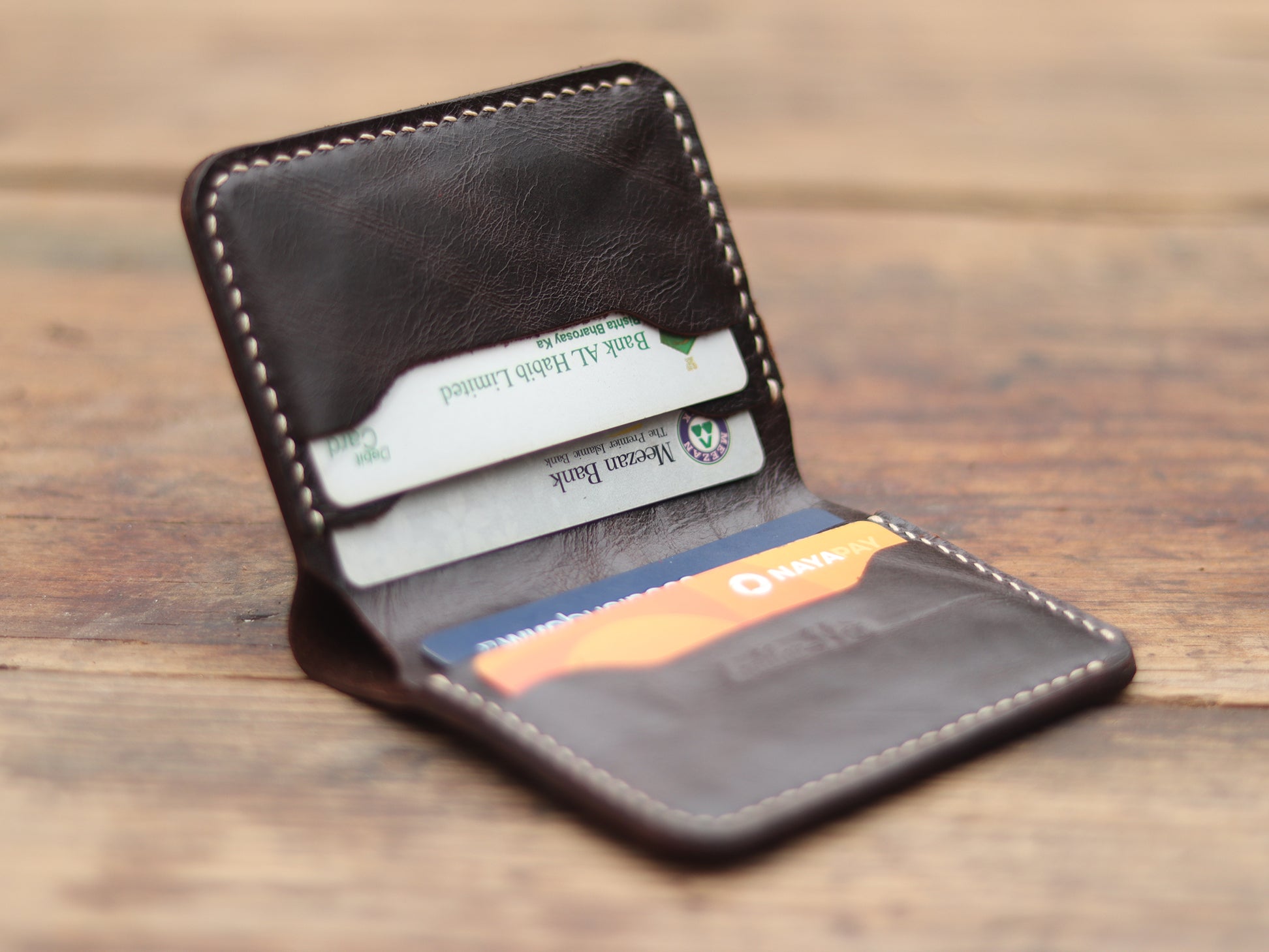 "TRIDENT MINI" WALNUT BROWN