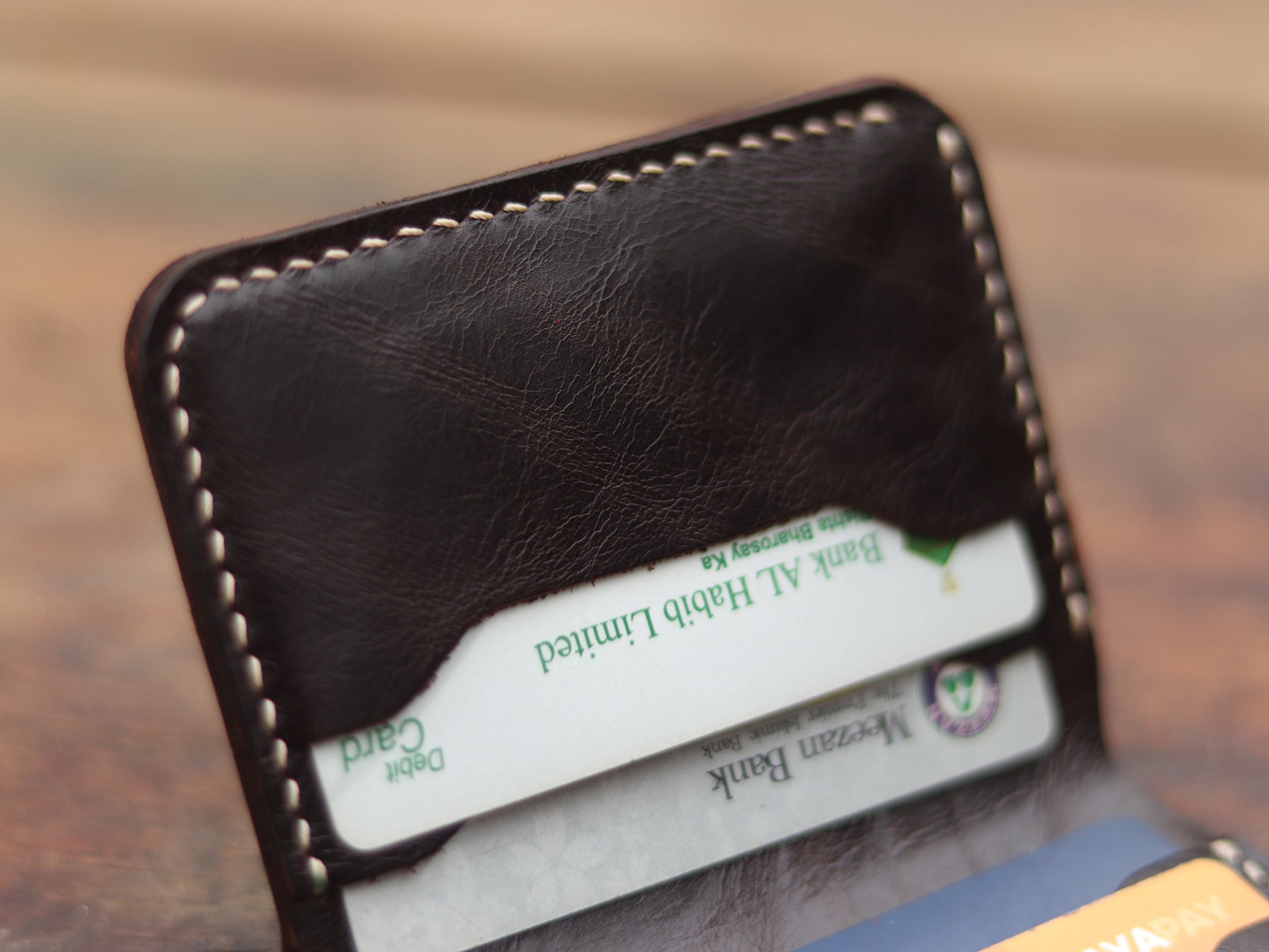 "TRIDENT MINI" WALNUT BROWN