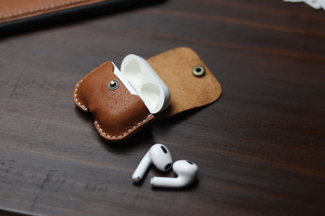 CARROT AIRPODS CASE