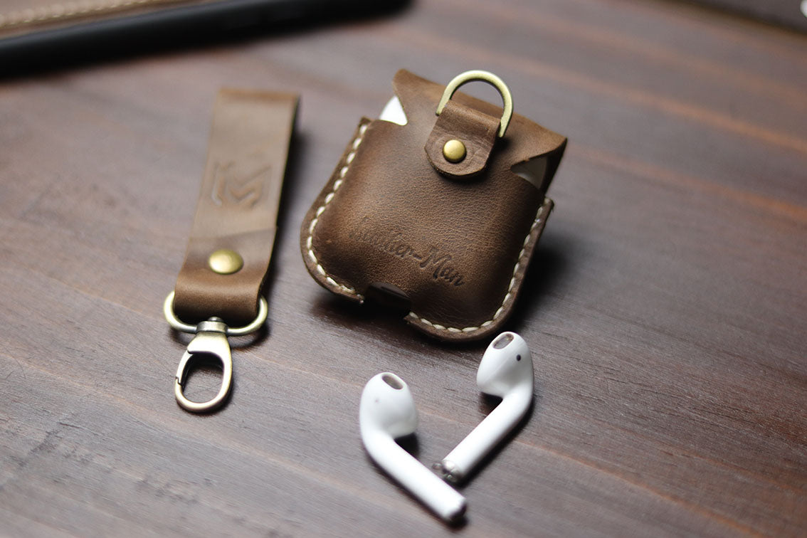 RUSTY BROWN AIRPODS CASE
