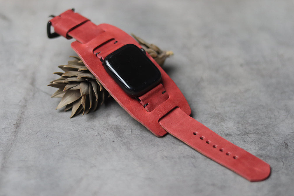 "C1" LEATHER CUFF STRAPS - PRISMATIC RED
