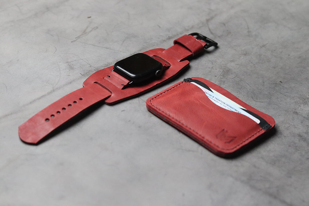 "C1" LEATHER CUFF STRAPS - PRISMATIC RED