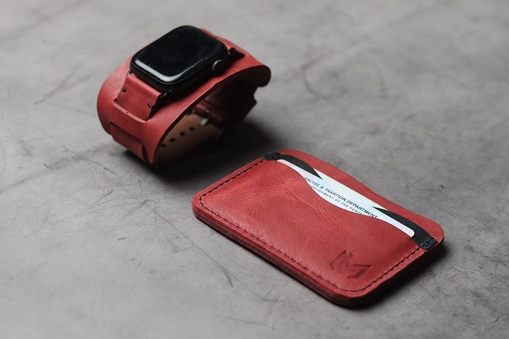 "C1" LEATHER CUFF STRAPS - PRISMATIC RED