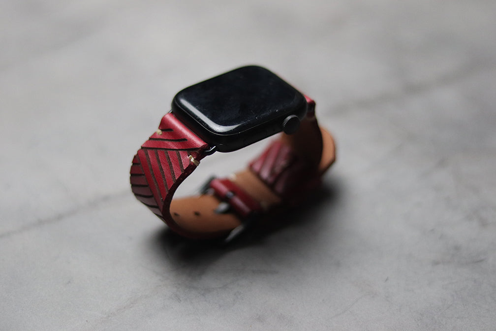 "E1" ENGRAVED STRAPS - CHERRY