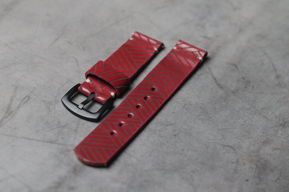 "E1" ENGRAVED STRAPS - CHERRY