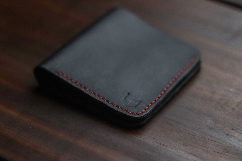 "TRIDENT" BALCK & RED.