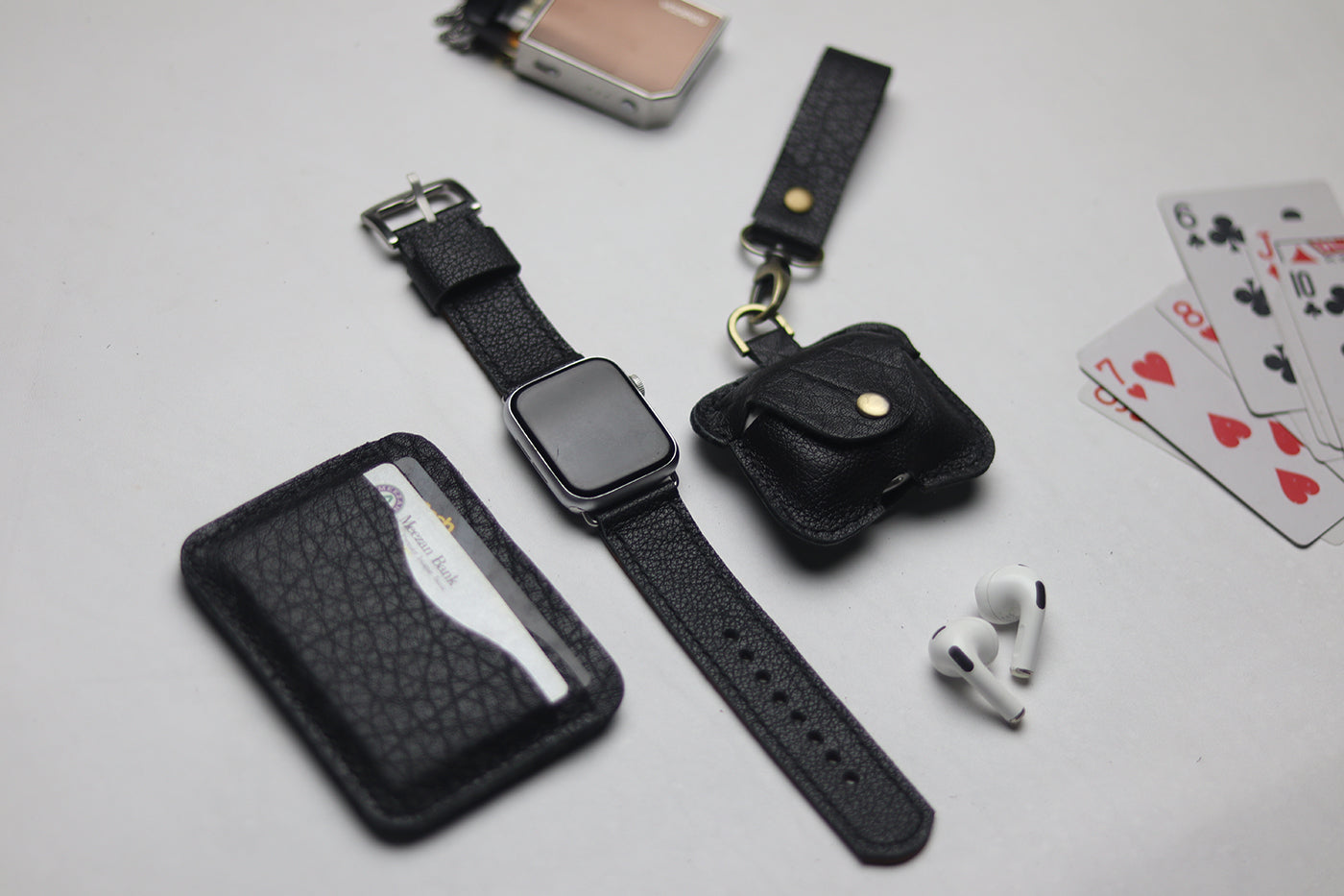 MINIMAL - ITALIAN CHEVRE BLACK
