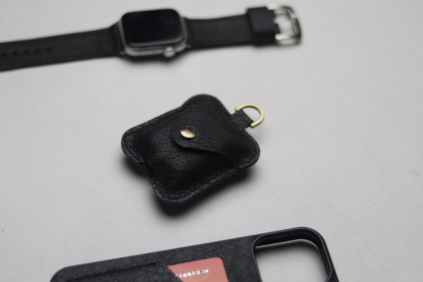 ITALIAN CHEVRE BLACK AIRPODS CASE (FULL BODY PROTECTION)