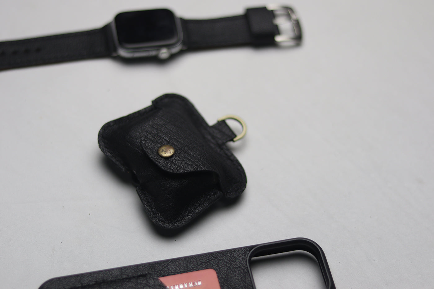 ITALIAN CHEVRE BLACK AIRPODS CASE (FULL BODY PROTECTION)