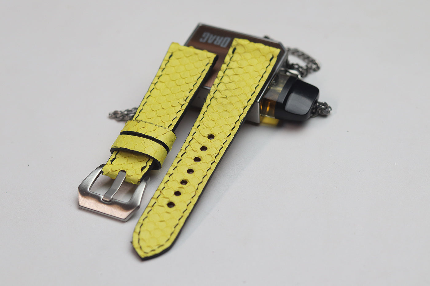 LEMON YELLOW SNAKE SKIN FULL STITCHED