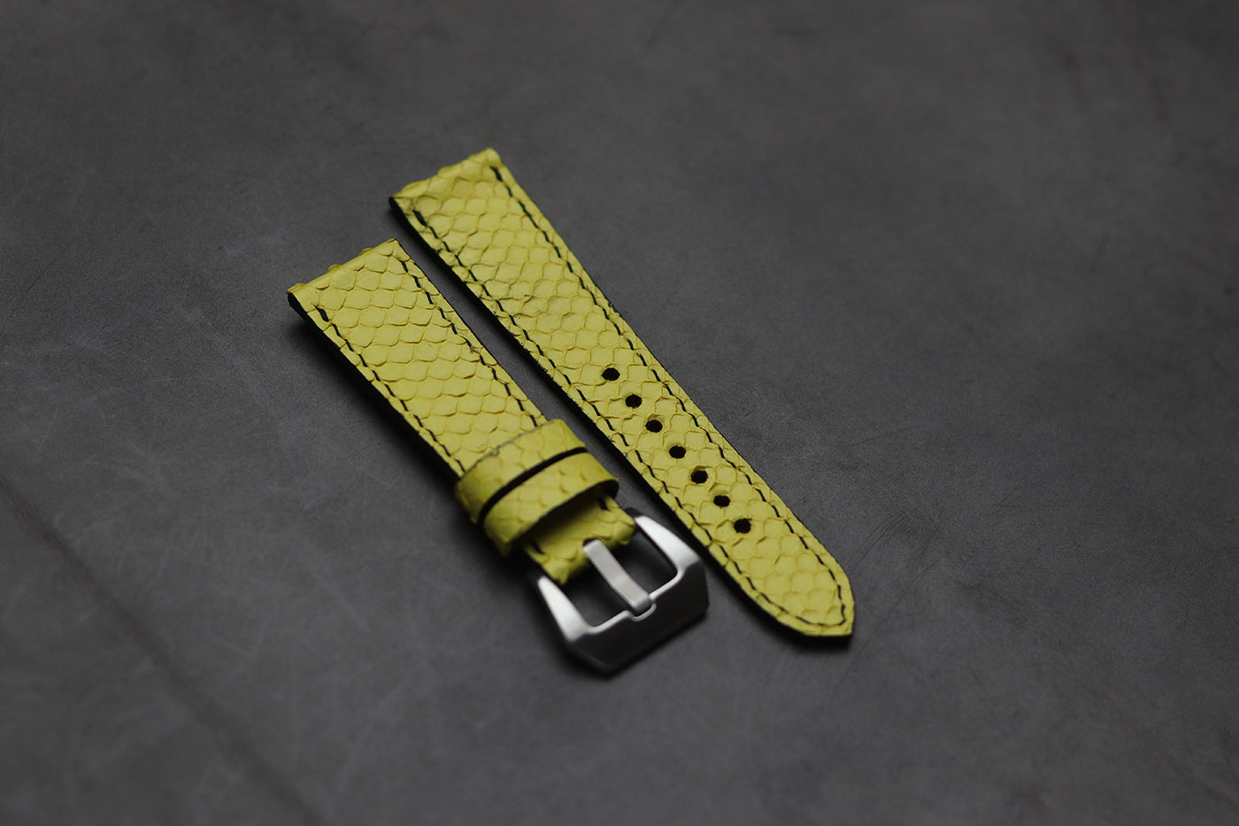 LEMON YELLOW SNAKE SKIN FULL STITCHED