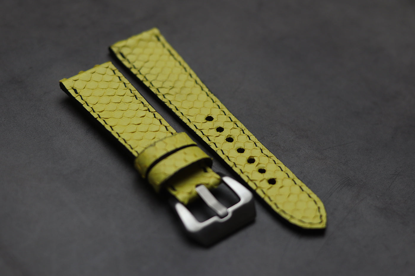 LEMON YELLOW SNAKE SKIN FULL STITCHED