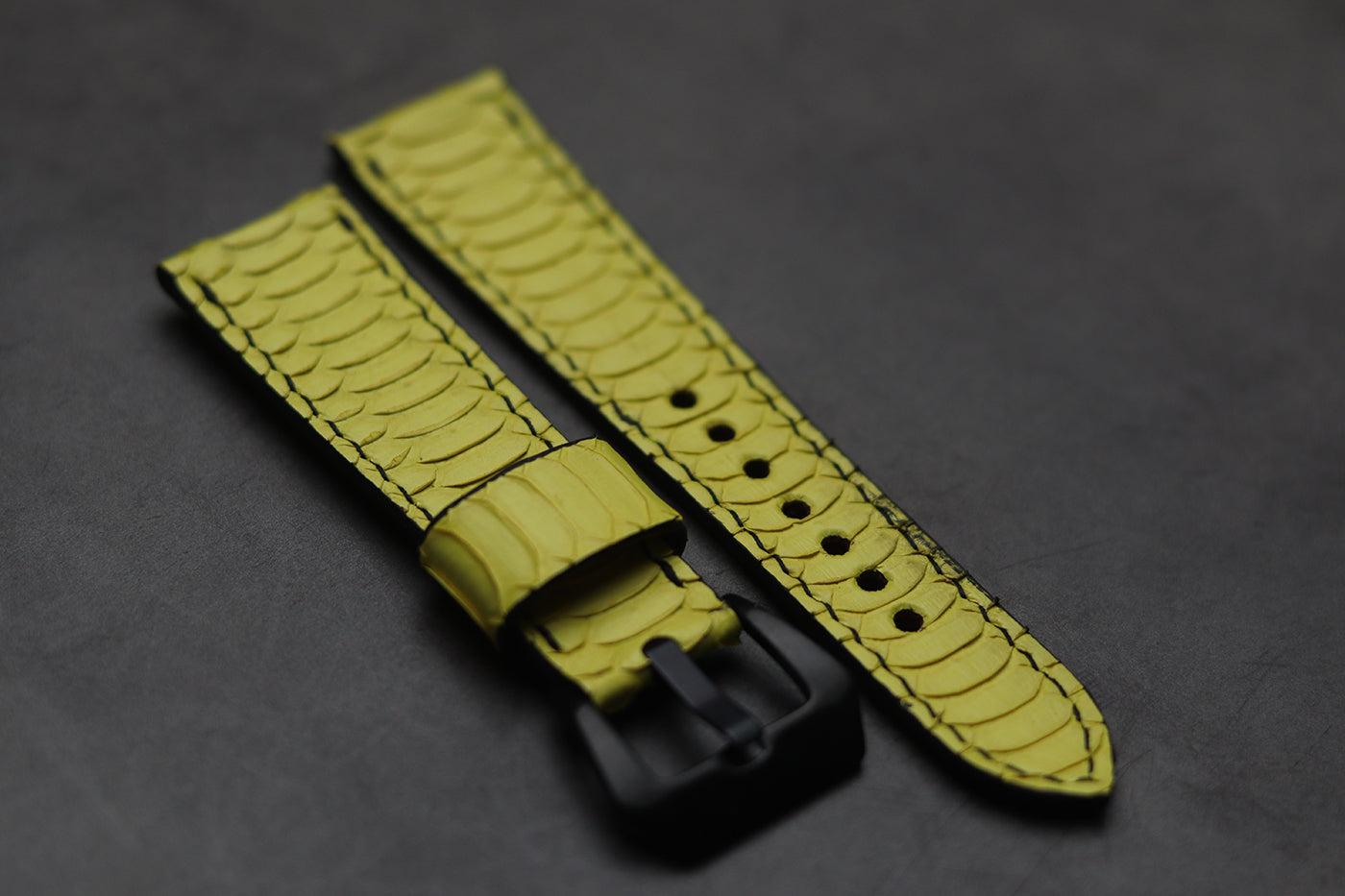 LEMON YELLOW SNAKE SKIN FULL STITCHED (CENTER SCALE)