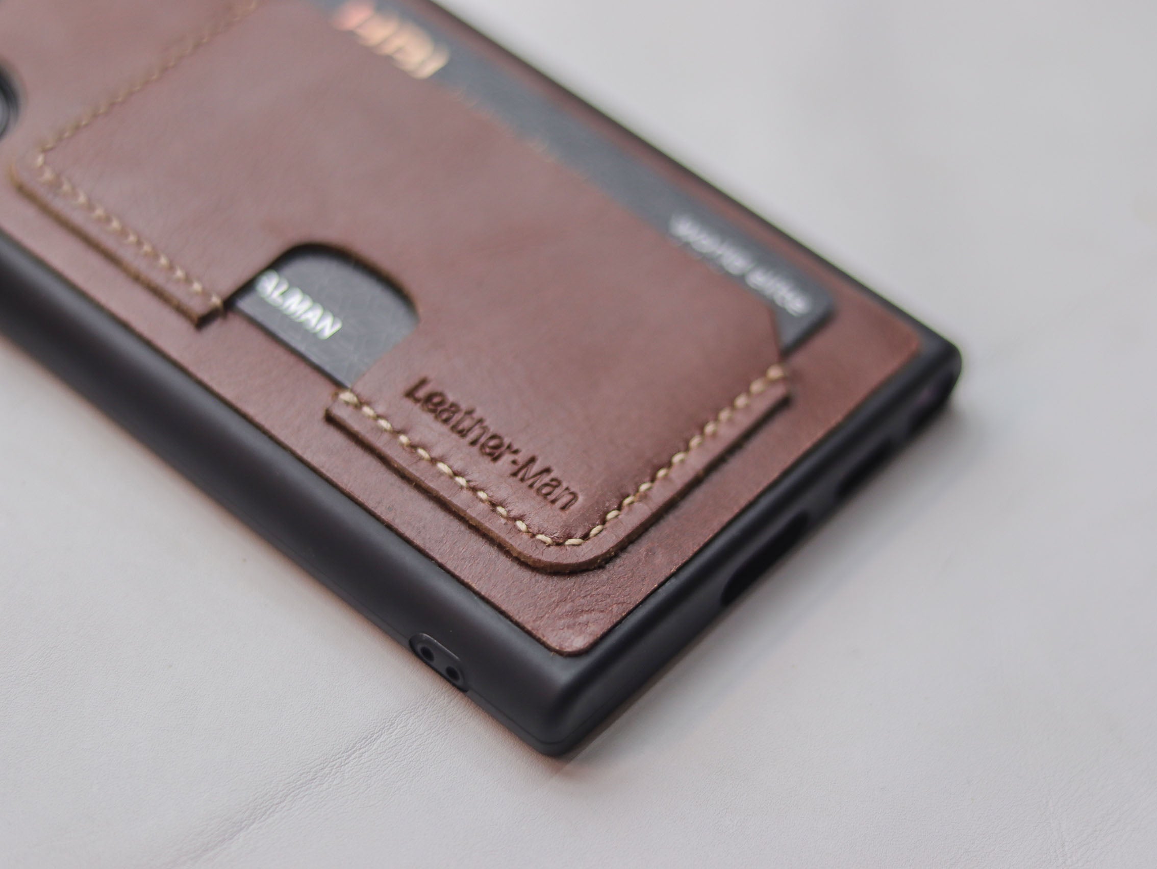WHISKY BROWN LEATHER WALLET PHONE CASE
