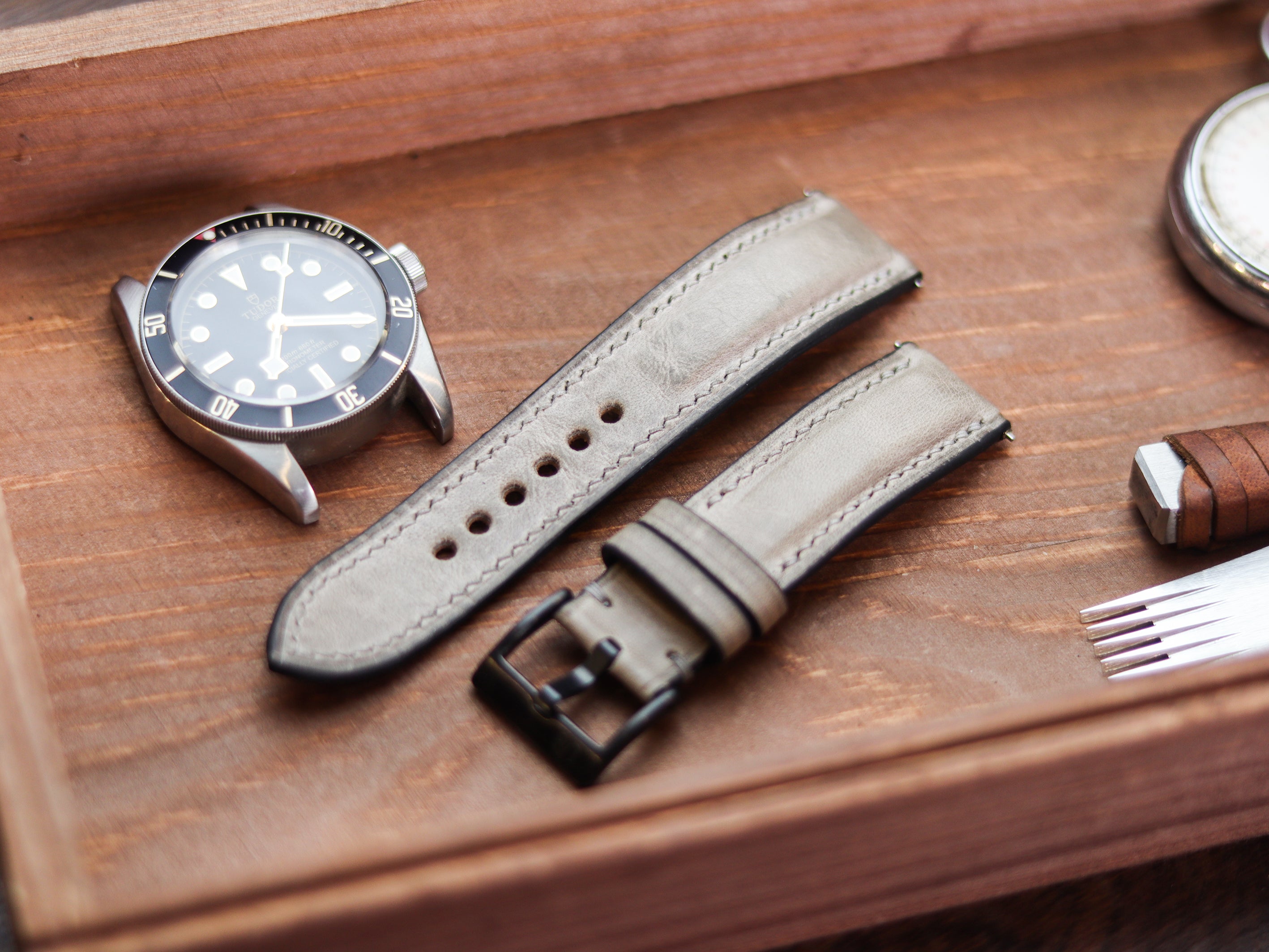 PLATINUM GRAY CALF LEATHER WATCH STRAPS - PADDED