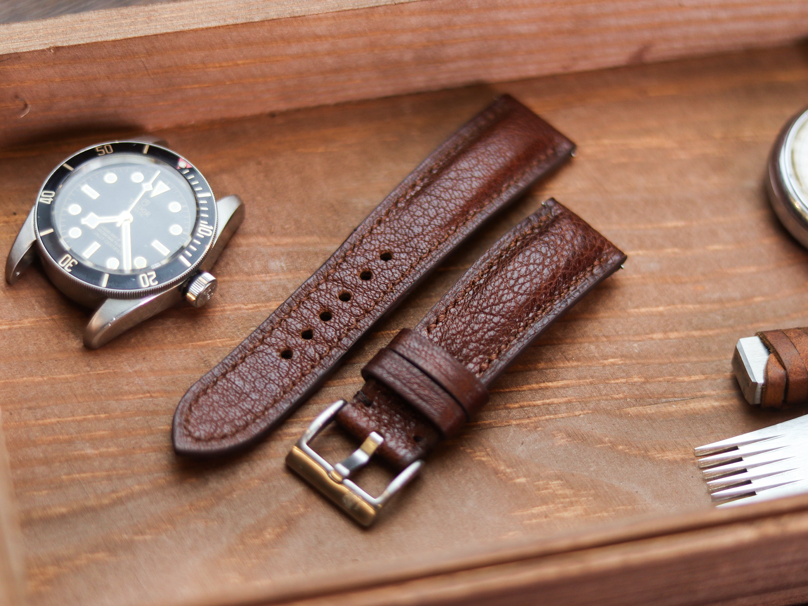 PECAN BROWN CALF LEATHER WATCH STRAPS - PADDED