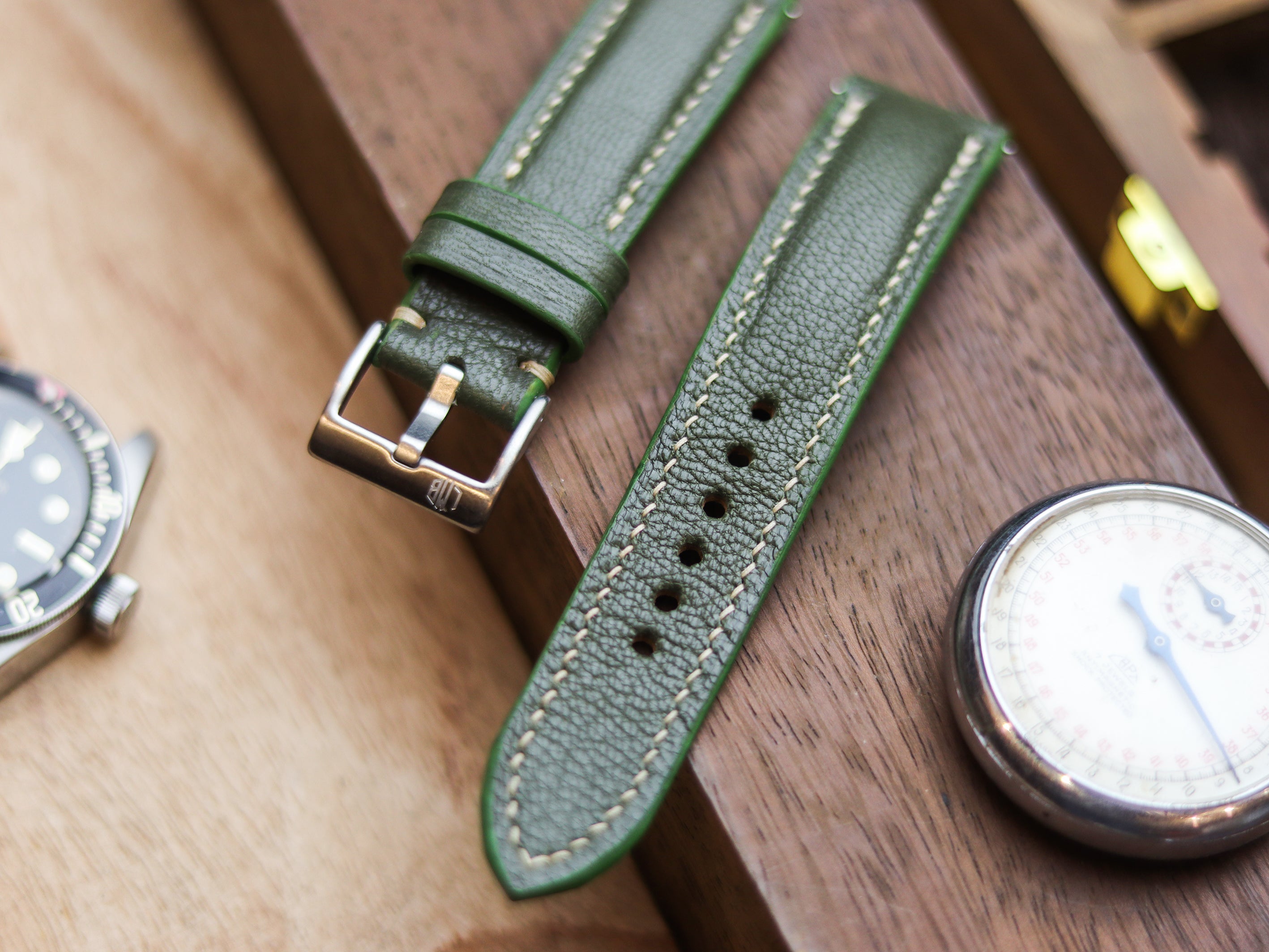 PICKLE GREEN CALF LEATHER WATCH STRAPS - PADDED