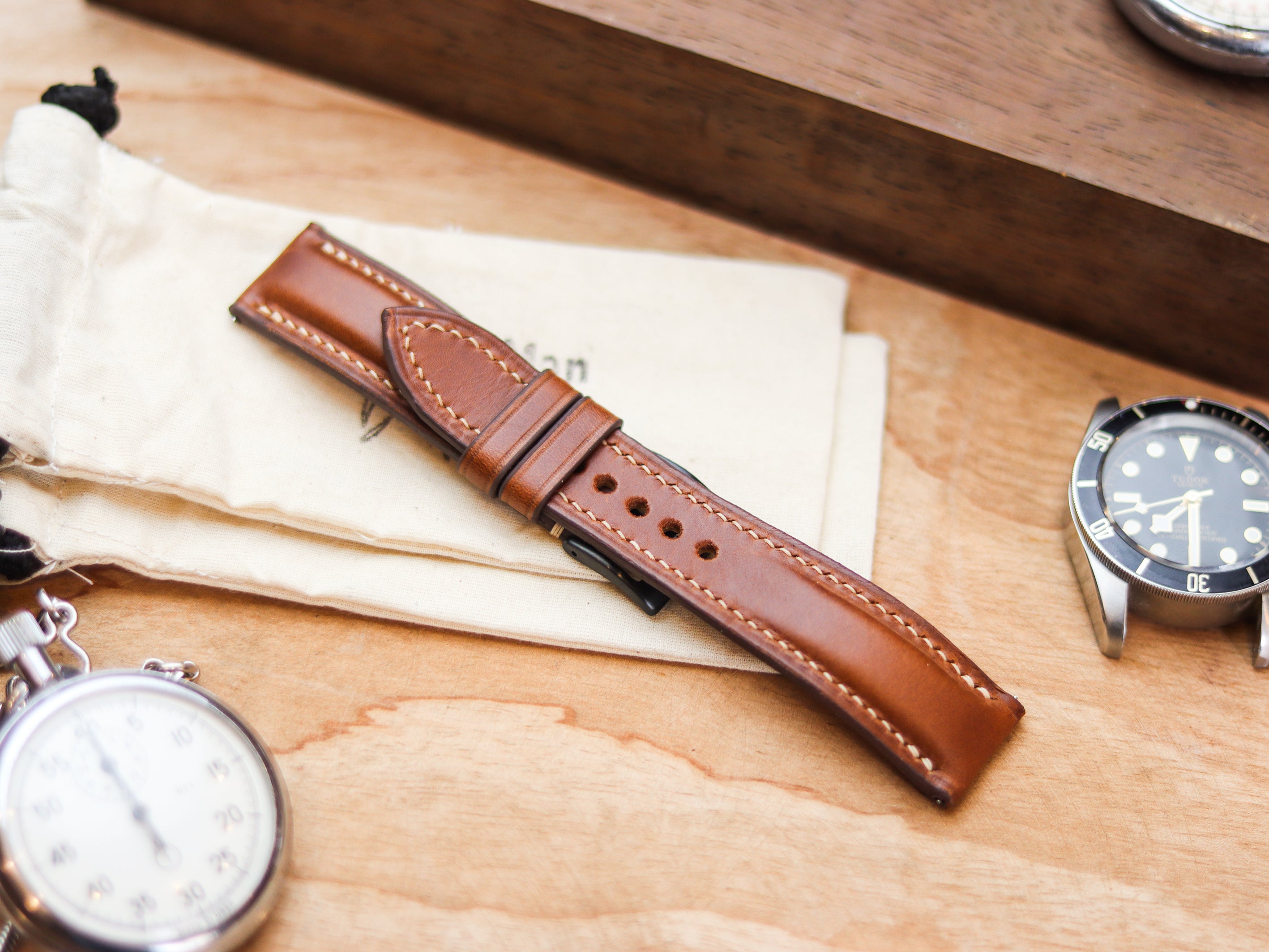 GINGERBREAD BROWN CALF LEATHER WATCH STRAPS - PADDED