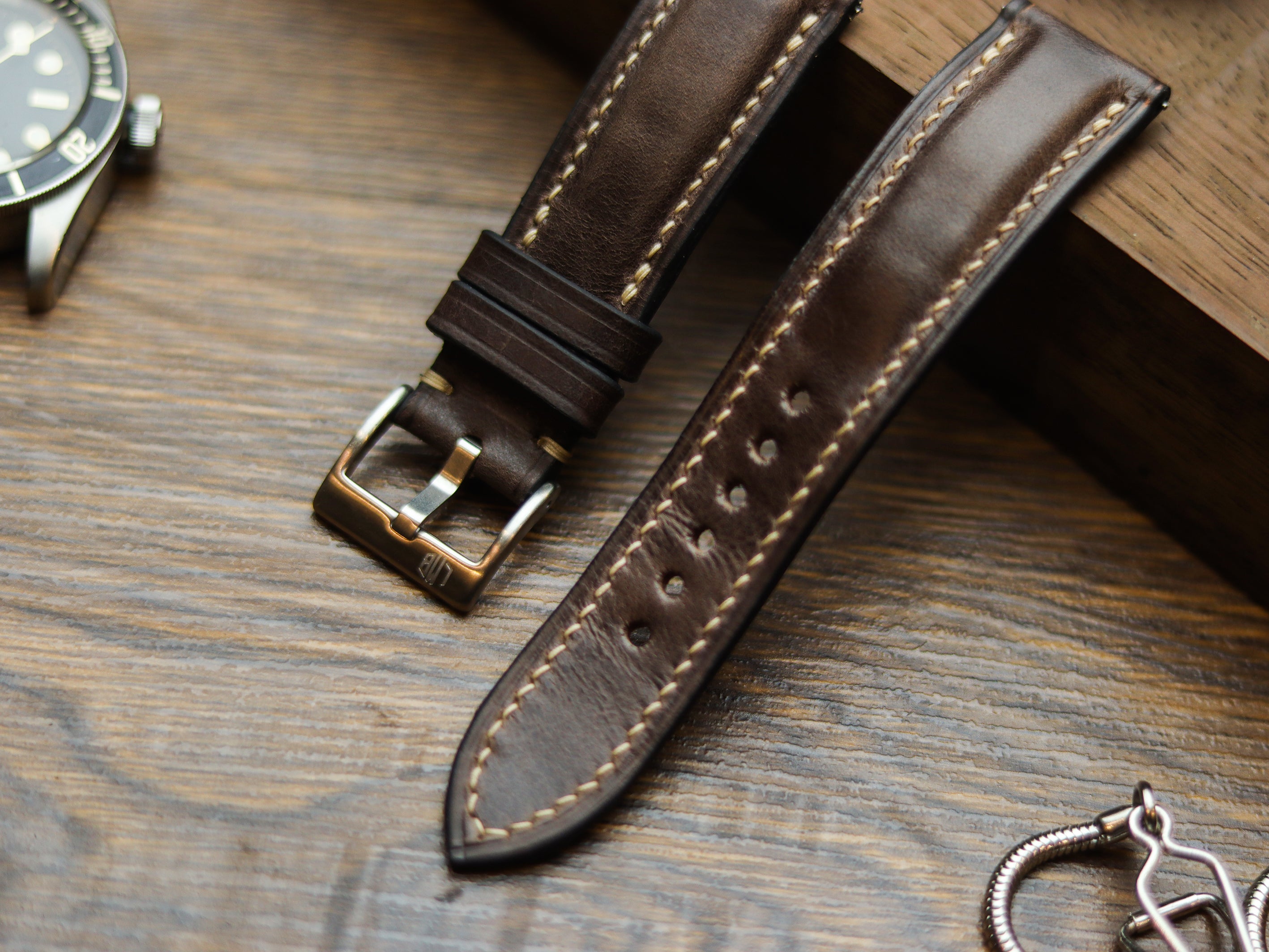 WALNUT BROWN CALF LEATHER WATCH STRAPS - PADDED