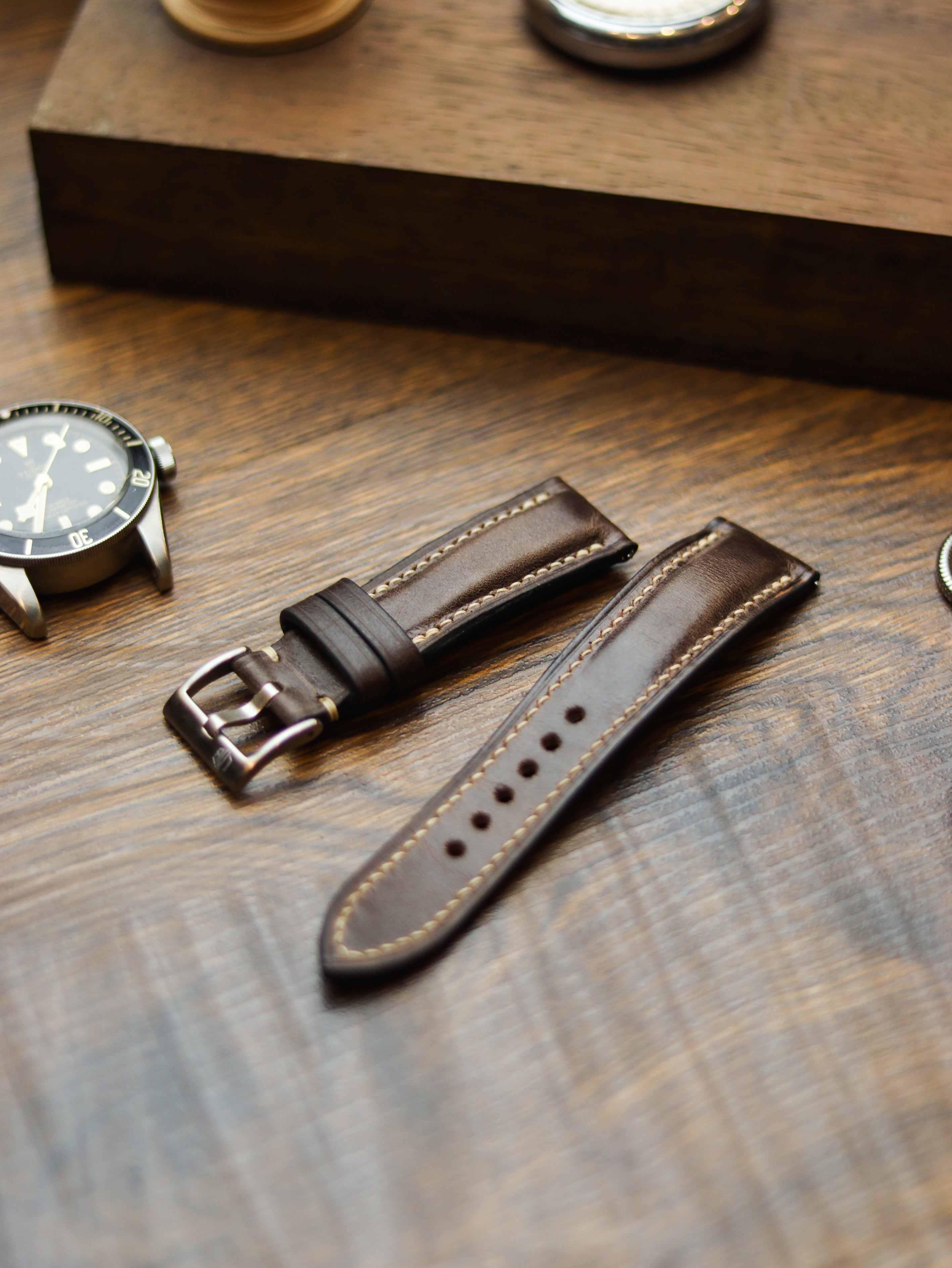 WALNUT BROWN CALF LEATHER WATCH STRAPS - PADDED