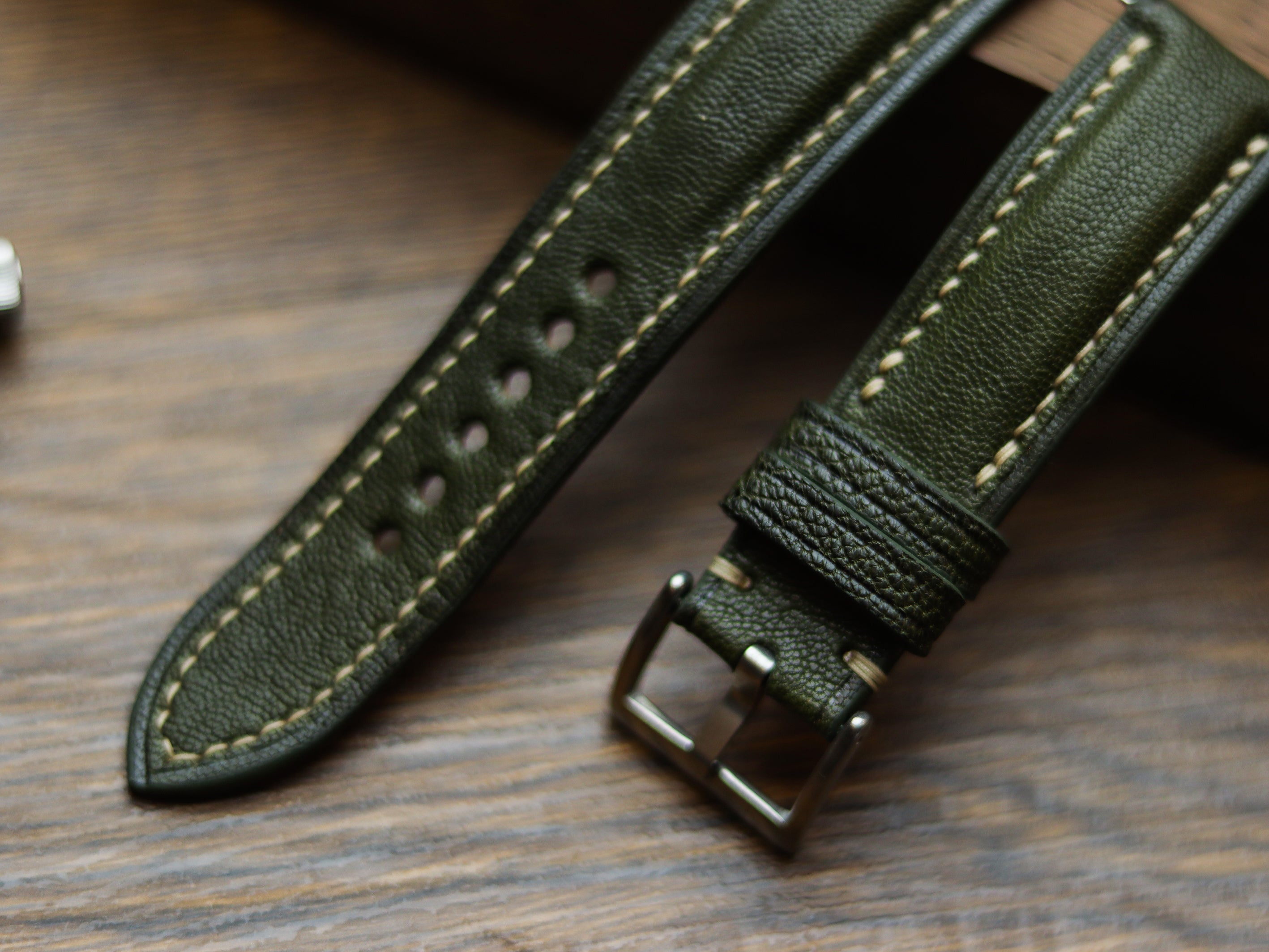 JUNIPER GREEN CALF LEATHER WATCH STRAPS - PADDED
