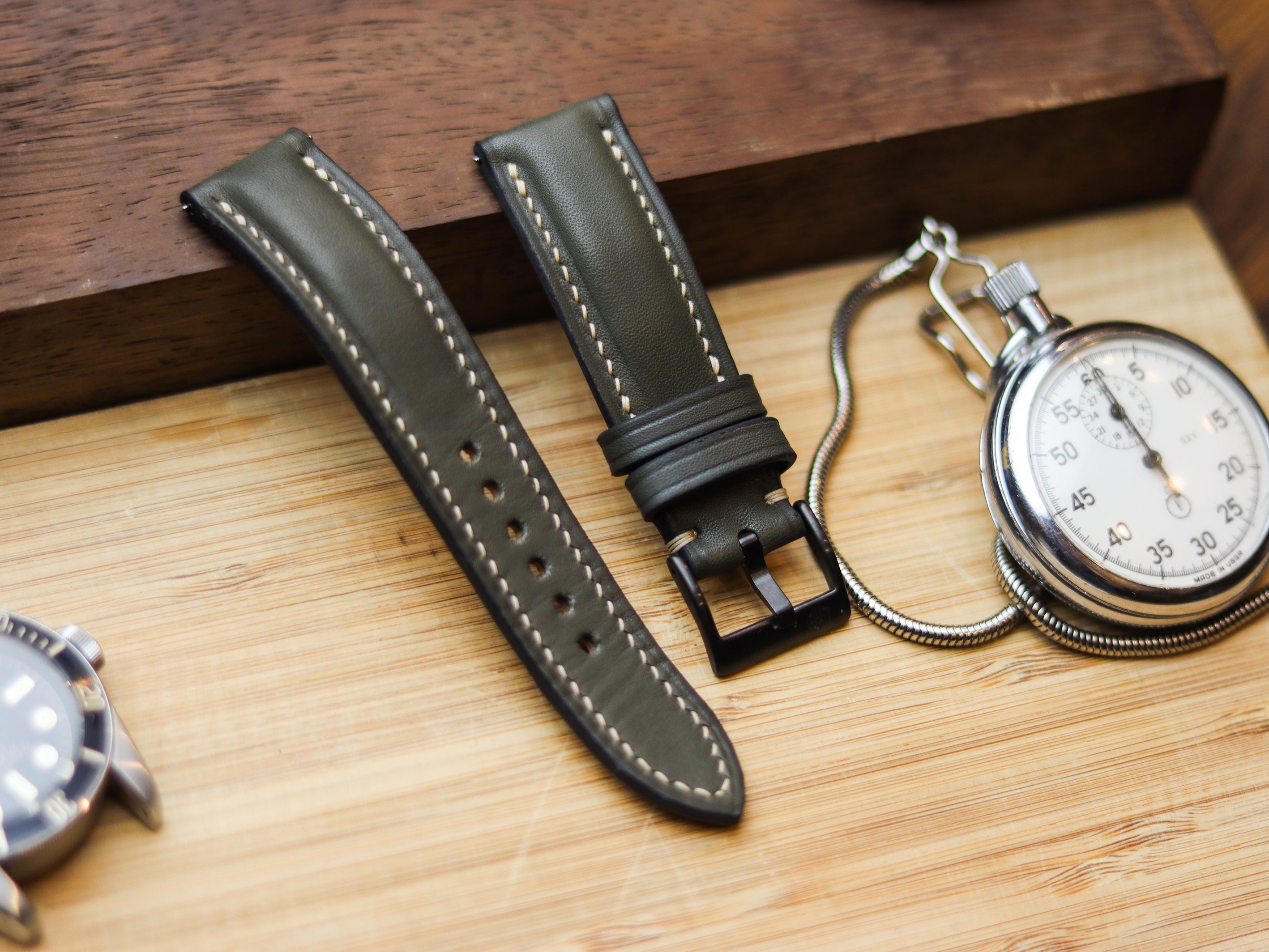 UNIFORM GREEN CALF LEATHER WATCH STRAPS - PADDED