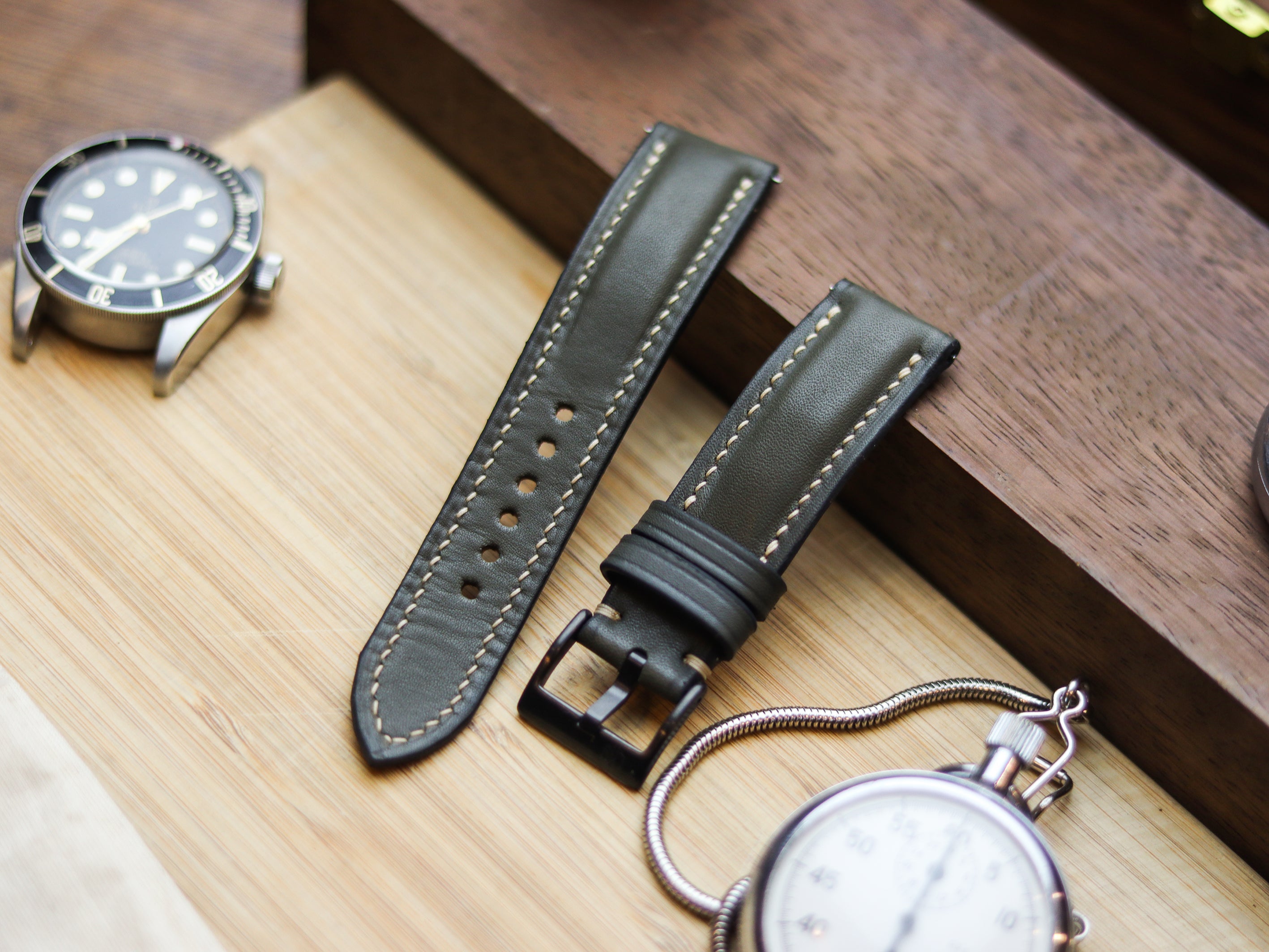 UNIFORM GREEN CALF LEATHER WATCH STRAPS - PADDED