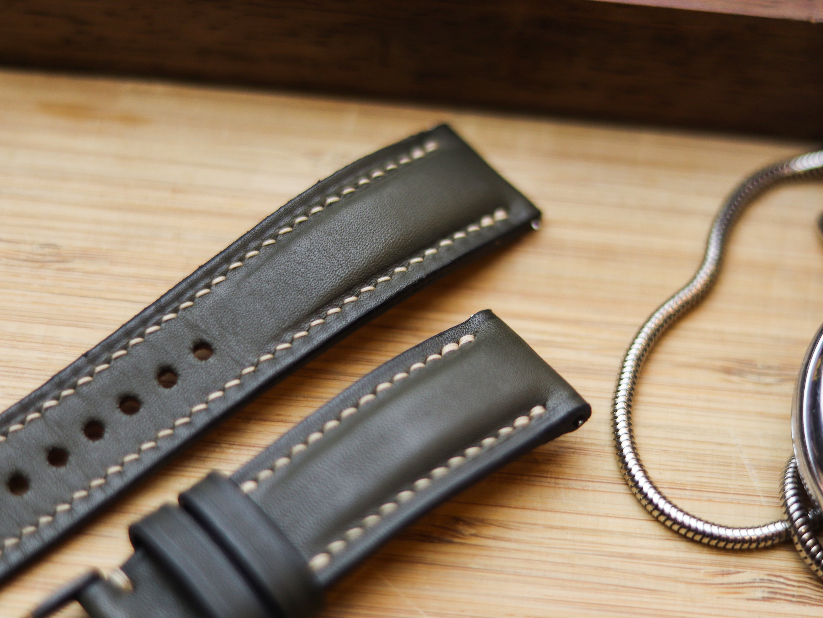 UNIFORM GREEN CALF LEATHER WATCH STRAPS - PADDED