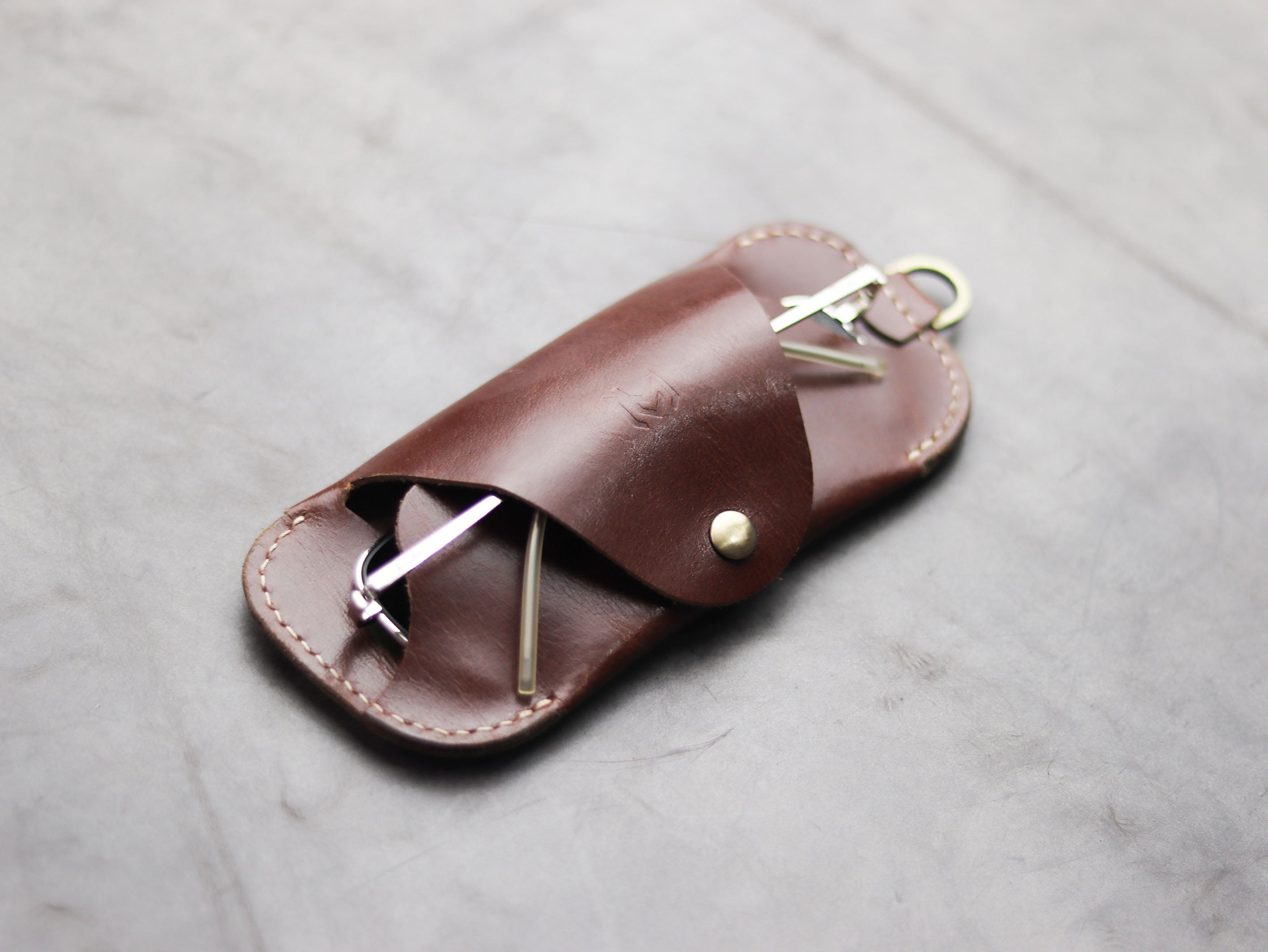 SG-2 SUNGLASSES CASE - WHISKY BROWN LEATHER