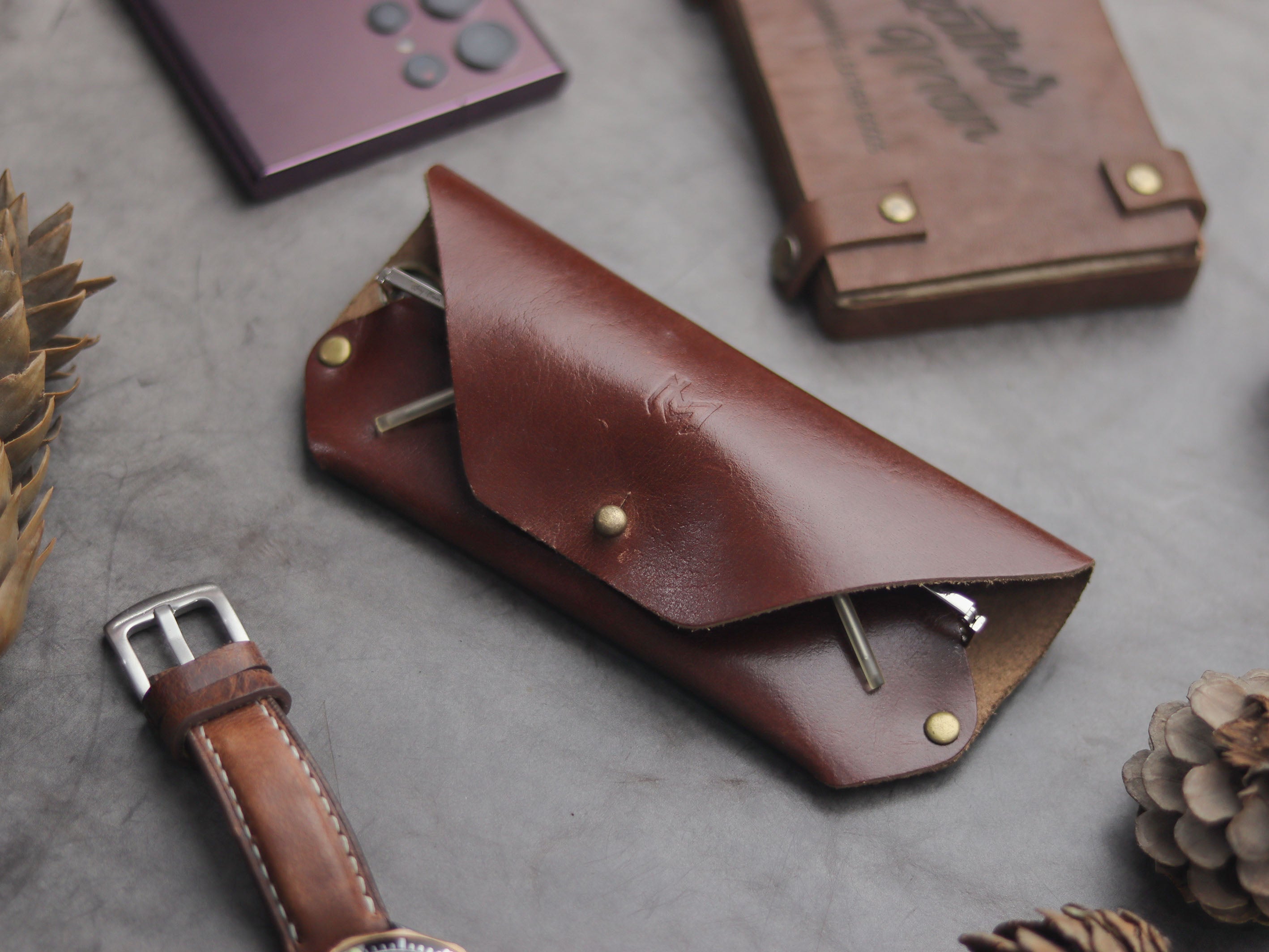 SG-1 SUNGLASSES CASE - WHISKY BROWN LEATHER