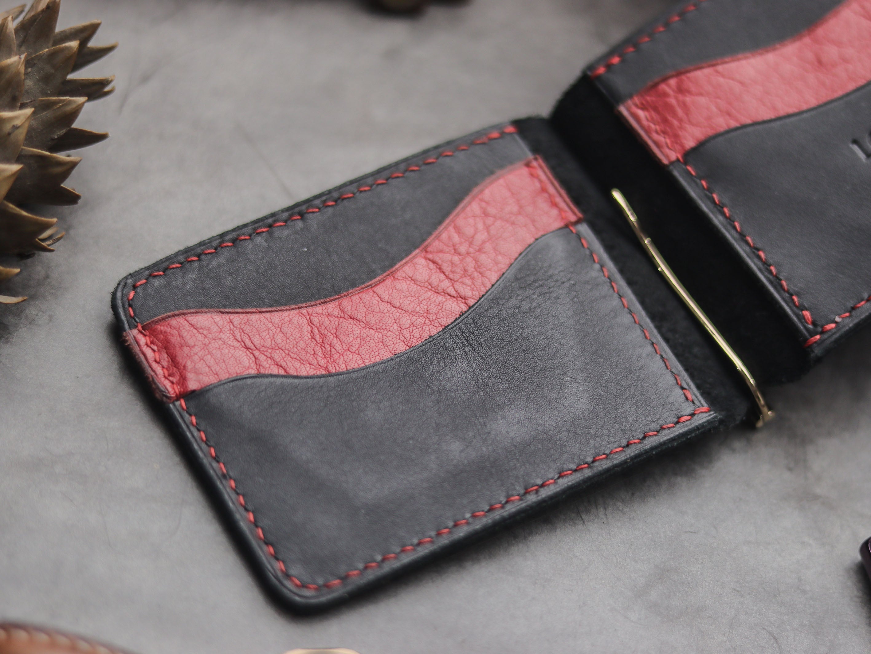 HASPER - CLIPPER WALLET PHANTOM BLACK & RED LEATHER