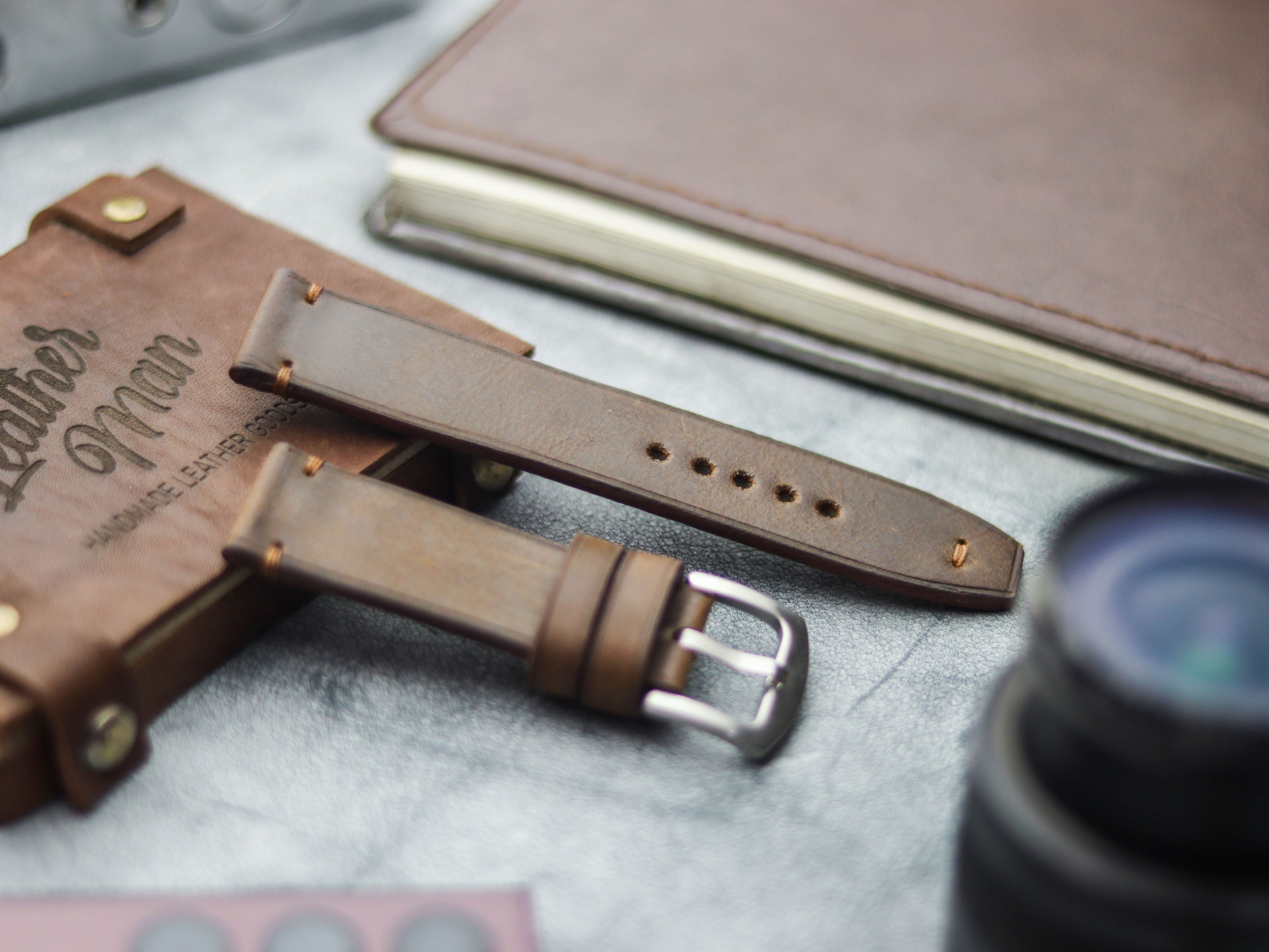 WOOD BROWN HAND-CRAFTED WATCH STRAPS - MINIMAL STITCHED