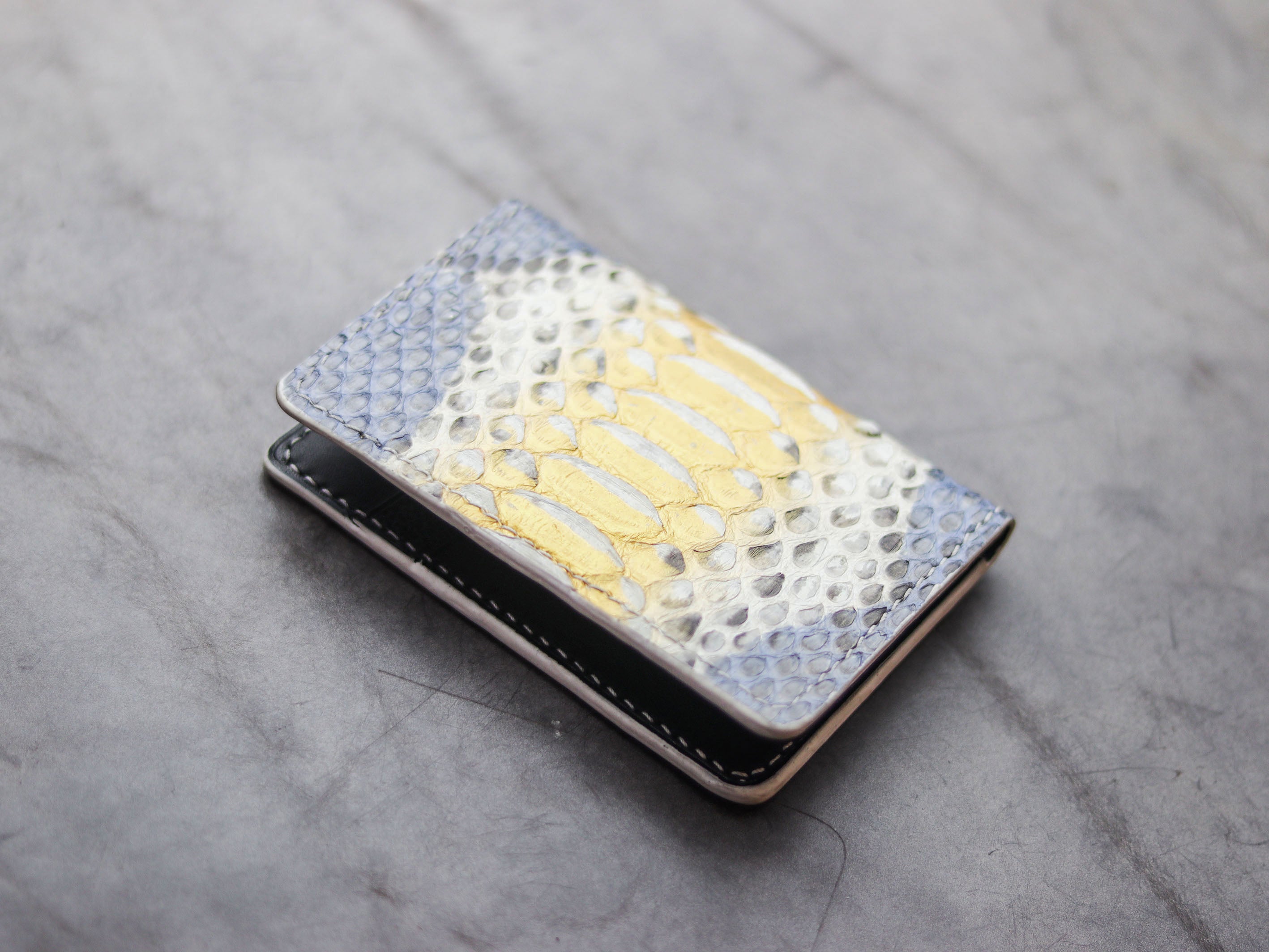 ARTEMUS - BIFOLD WALLET RAINBOW PYTHON SKIN