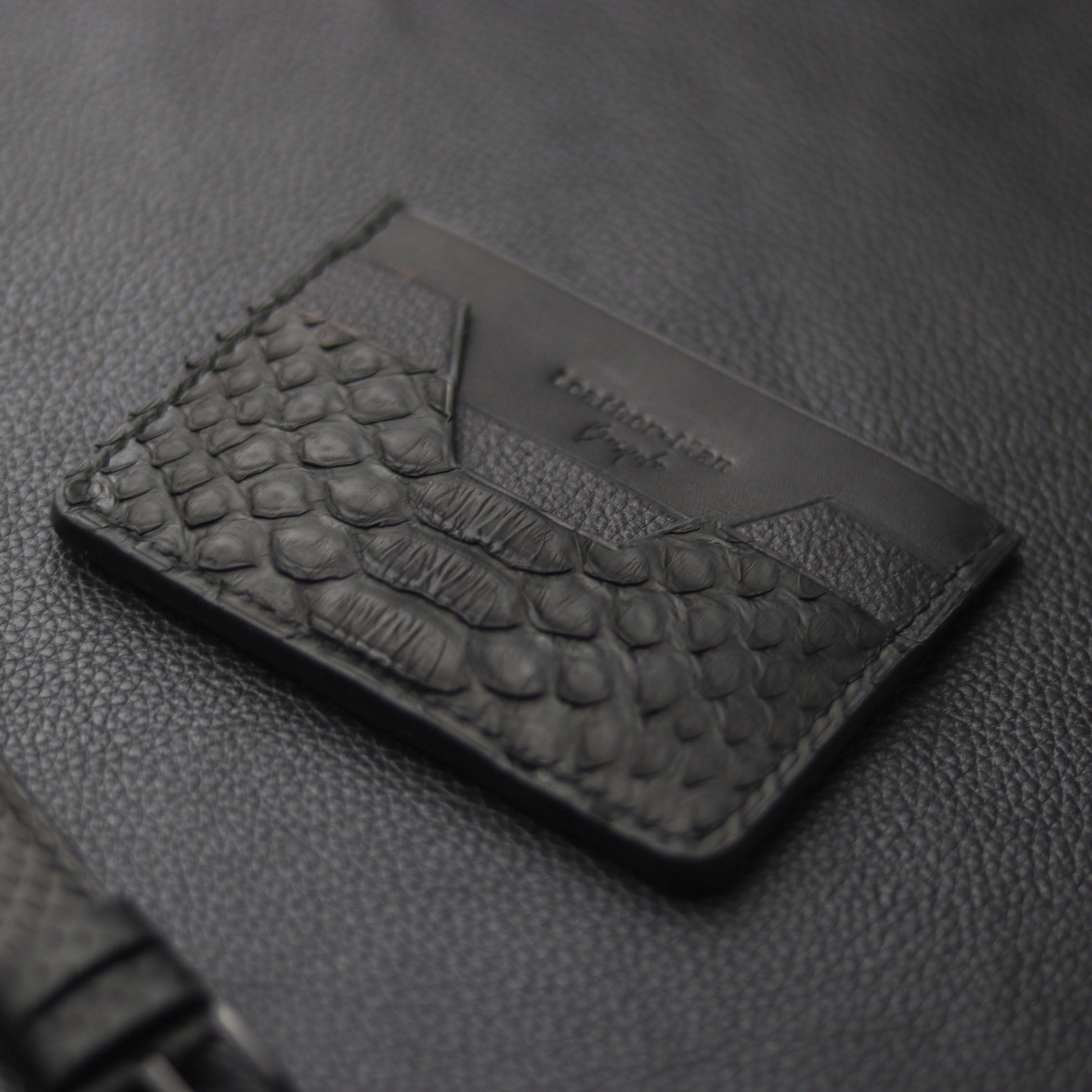 AUGUSTUS - MINIMAL WALLET RAVEN BLACK PYTHON SKIN