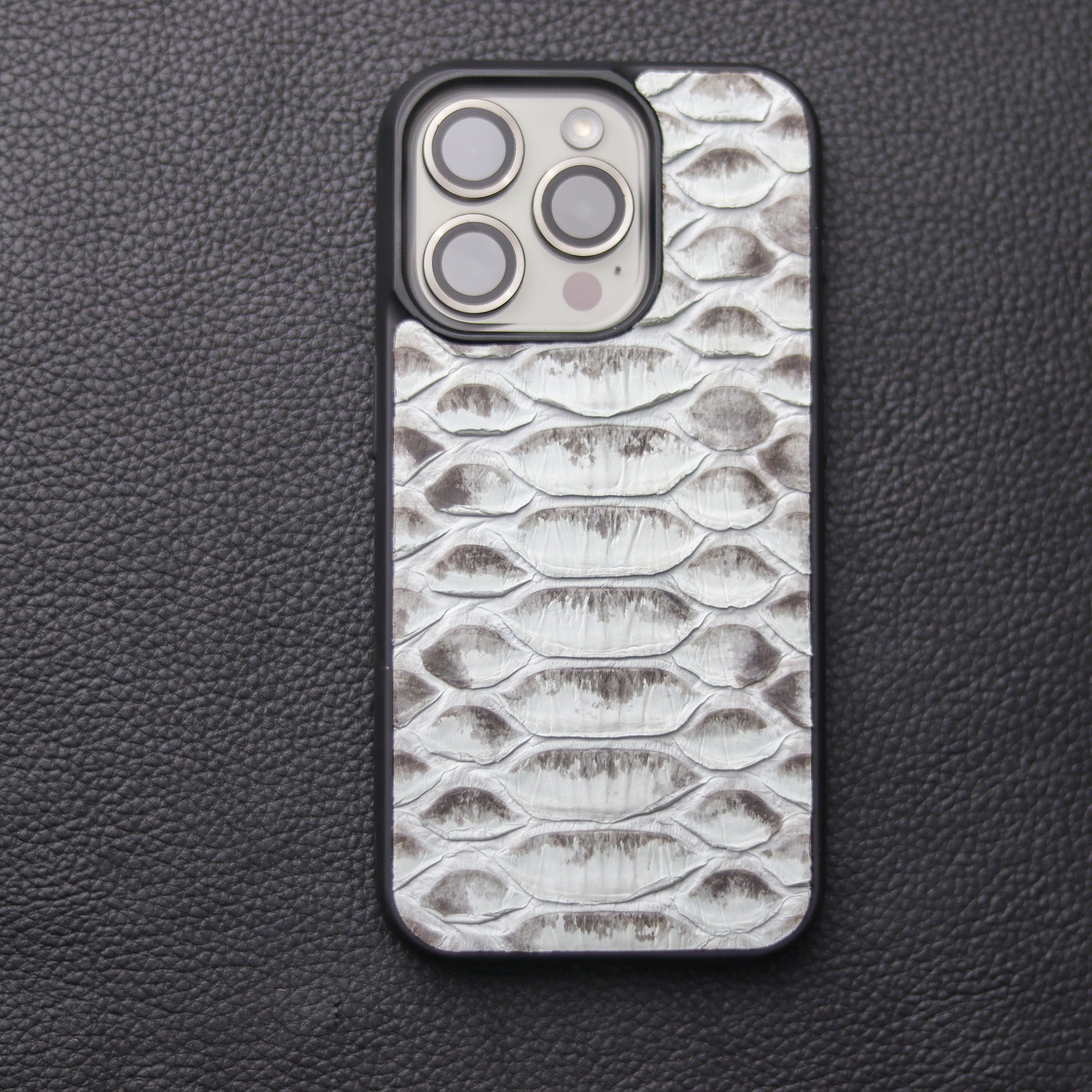 NATURAL PYTHON SKIN PHONE CASE (CENTER SCALES)