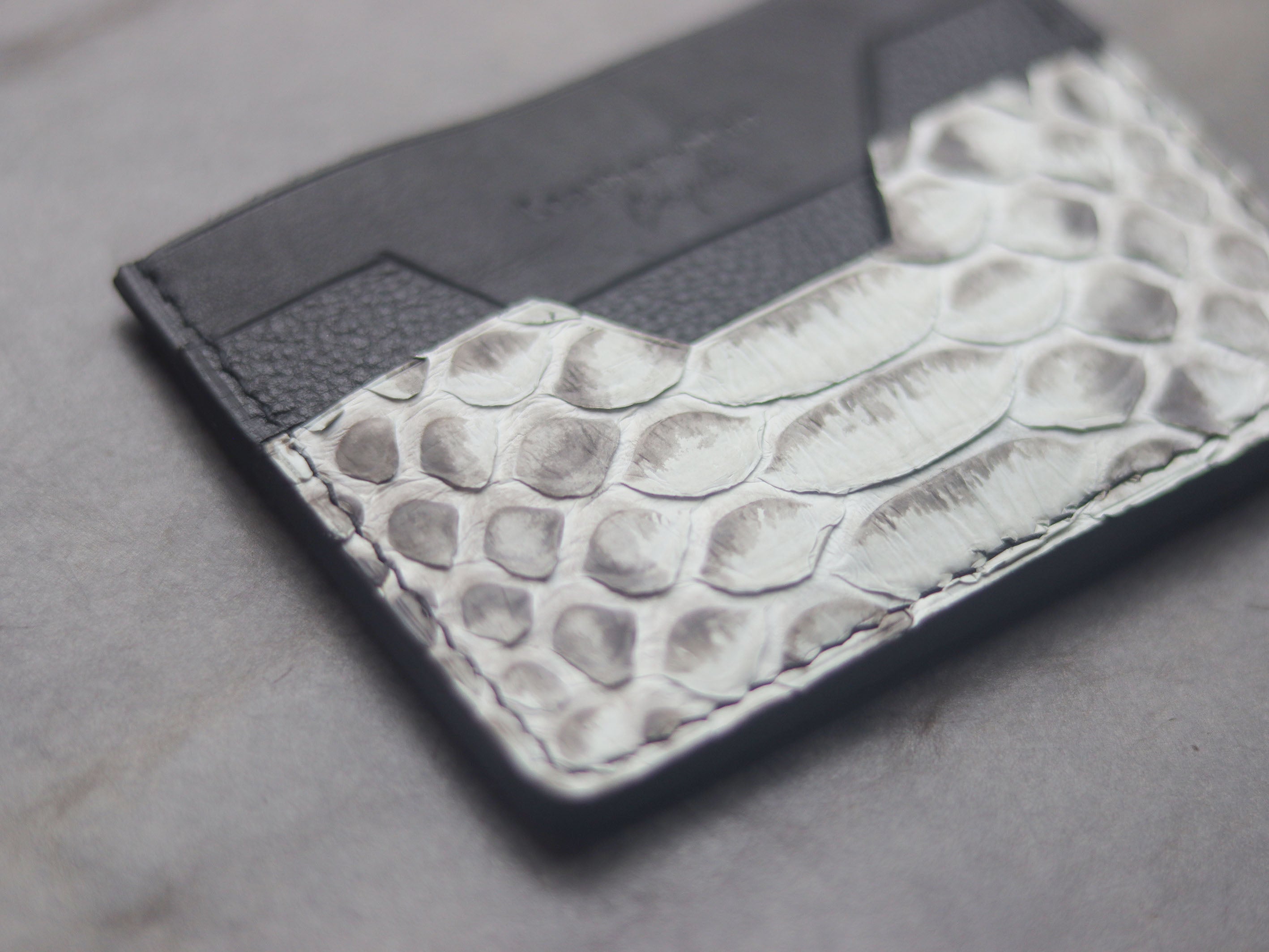 AUGUSTUS - MINIMAL WALLET NATURAL PYTHON SKIN