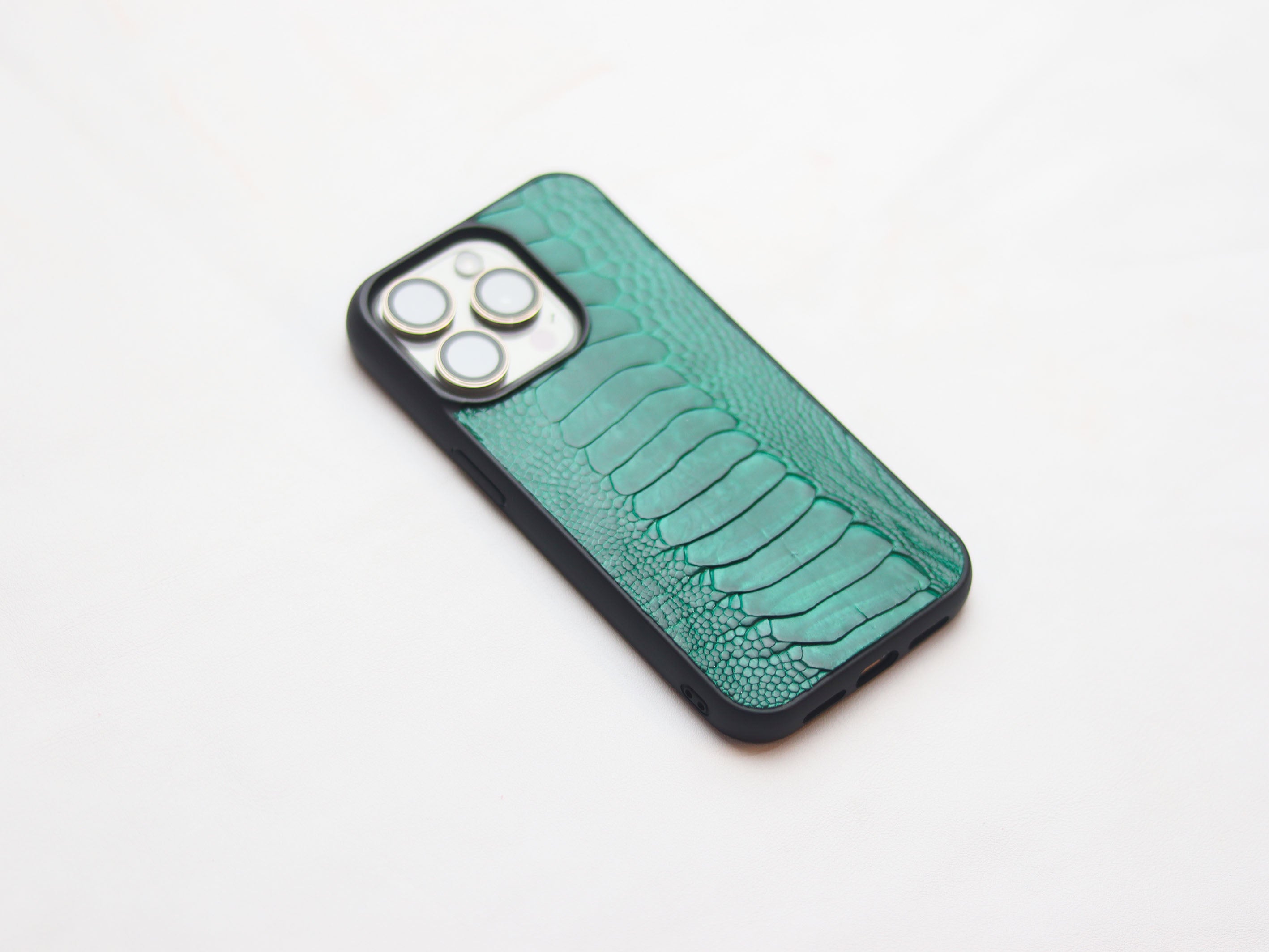 EMERALD GREEN OSTRICH LEG SKIN PHONE CASE