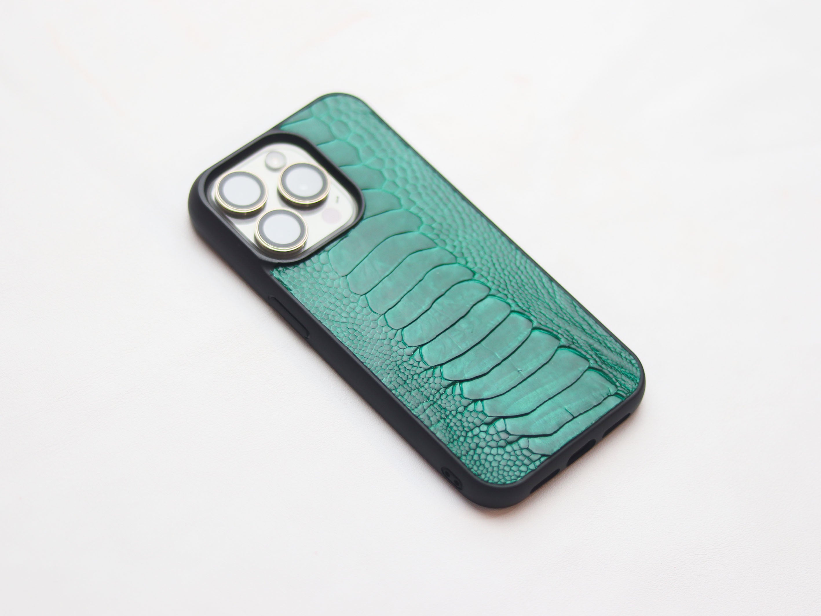 EMERALD GREEN OSTRICH LEG SKIN PHONE CASE