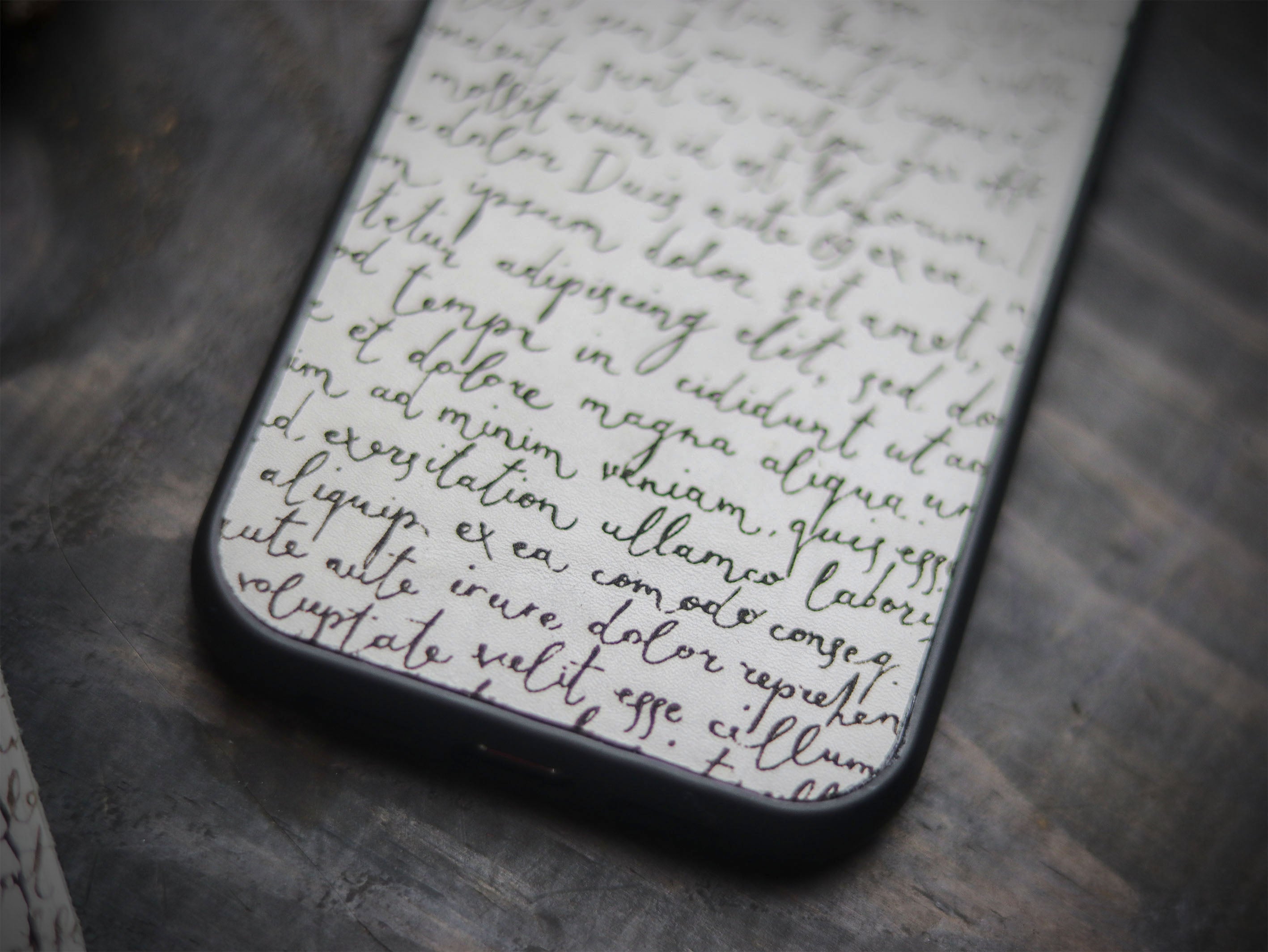 E3 ENGRAVED PHONE CASE - SNOW WHITE