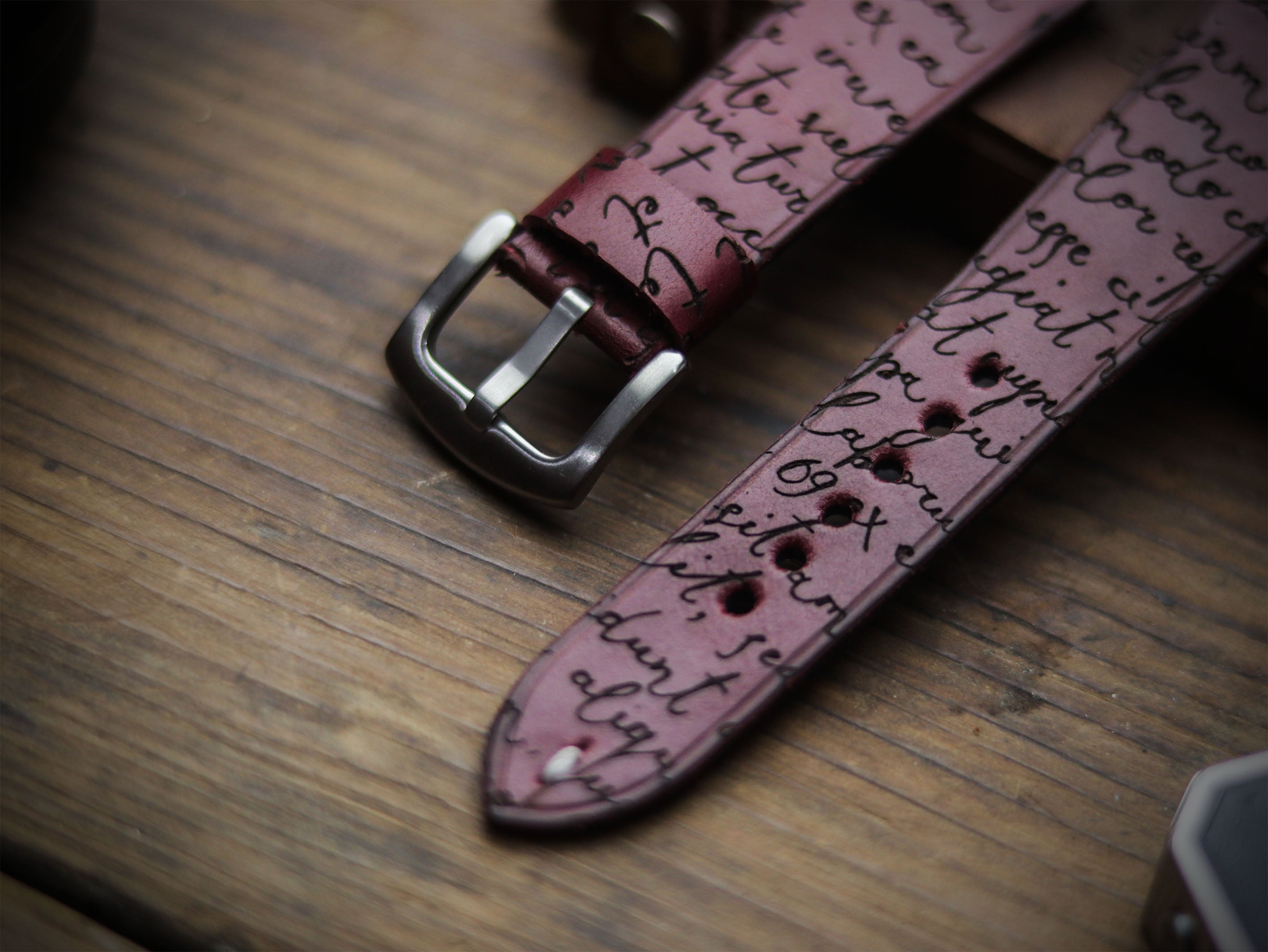 E3 ENGRAVED HAND-CRAFTED QUICK PINS STRAPS - CARMINE BURGUNDY