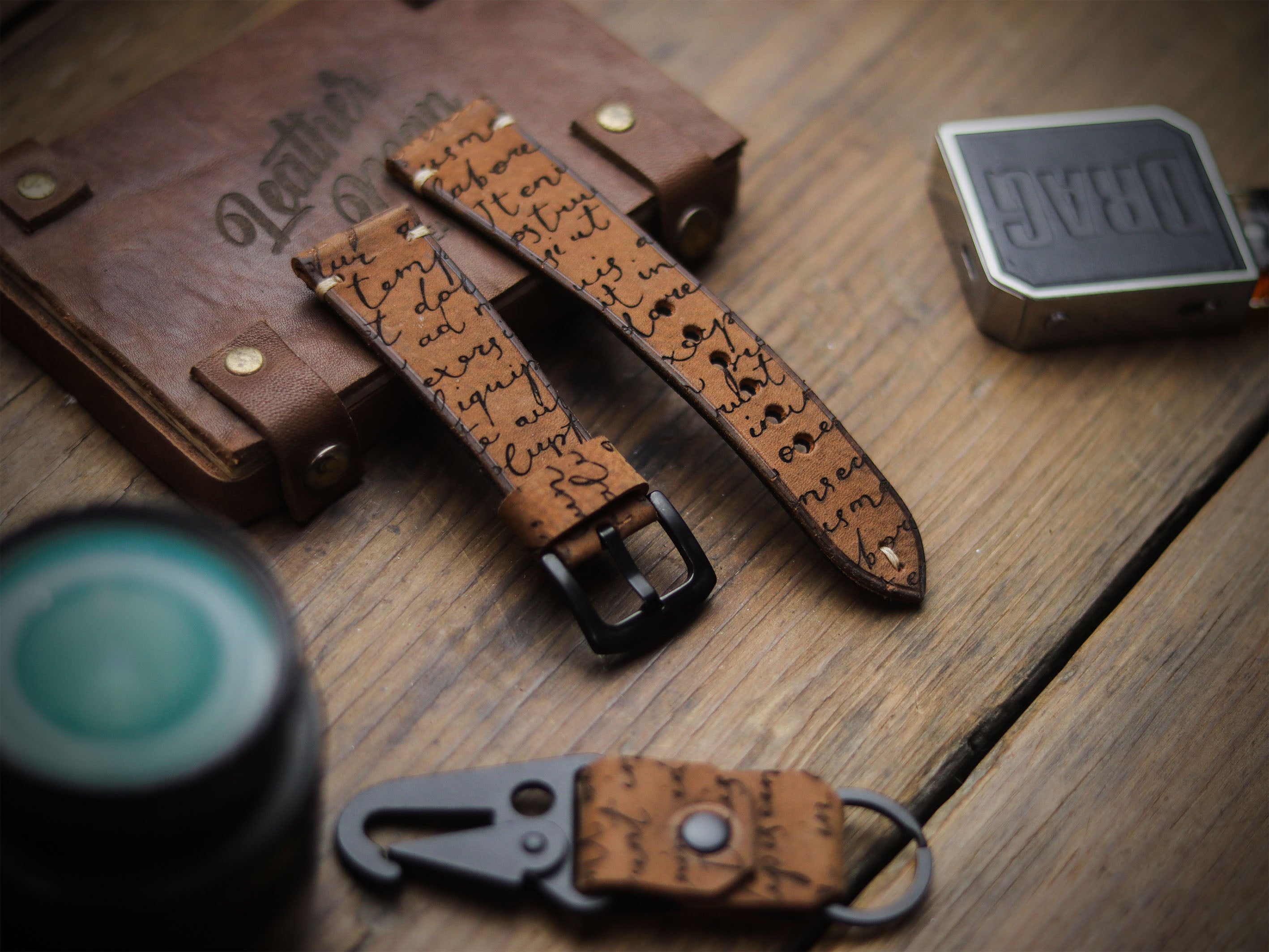 E3 ENGRAVED HAND-CRAFTED QUICK PINS STRAPS - RUSTY BROWN