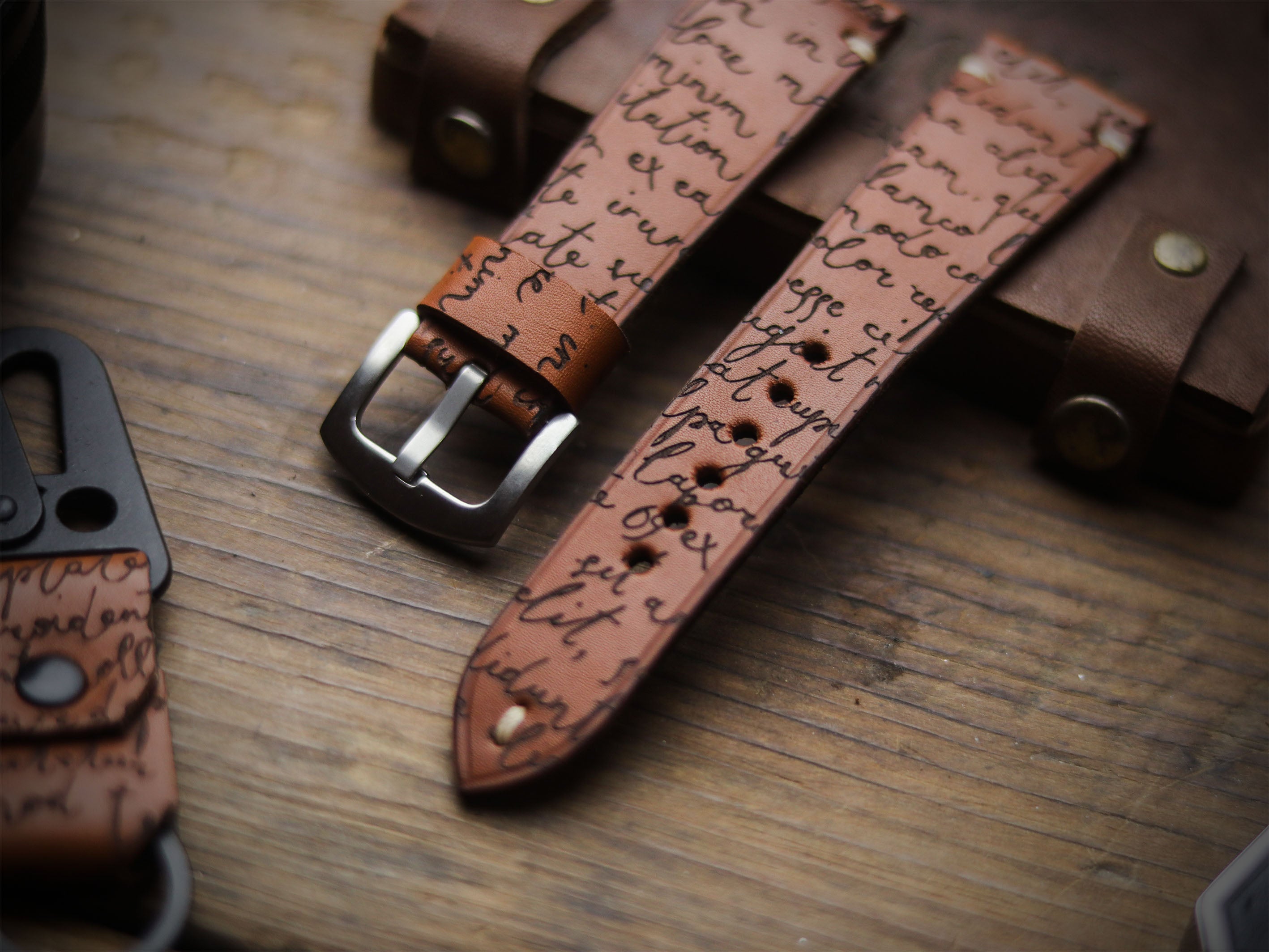 E3 ENGRAVED HAND-CRAFTED QUICK PINS STRAPS - TAN BROWN